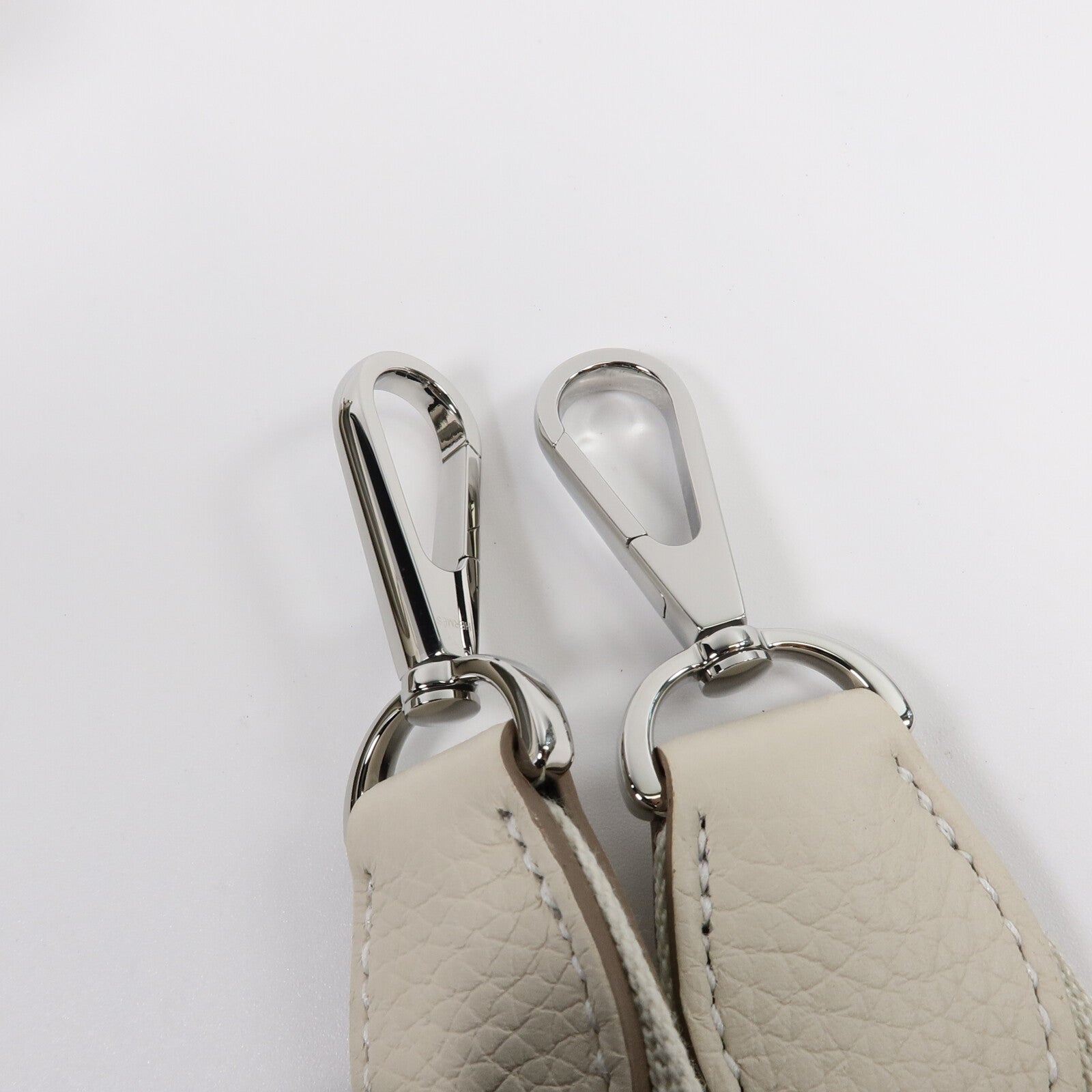 HERMES Clemence皮革Evelyne 23肩背袋Craie