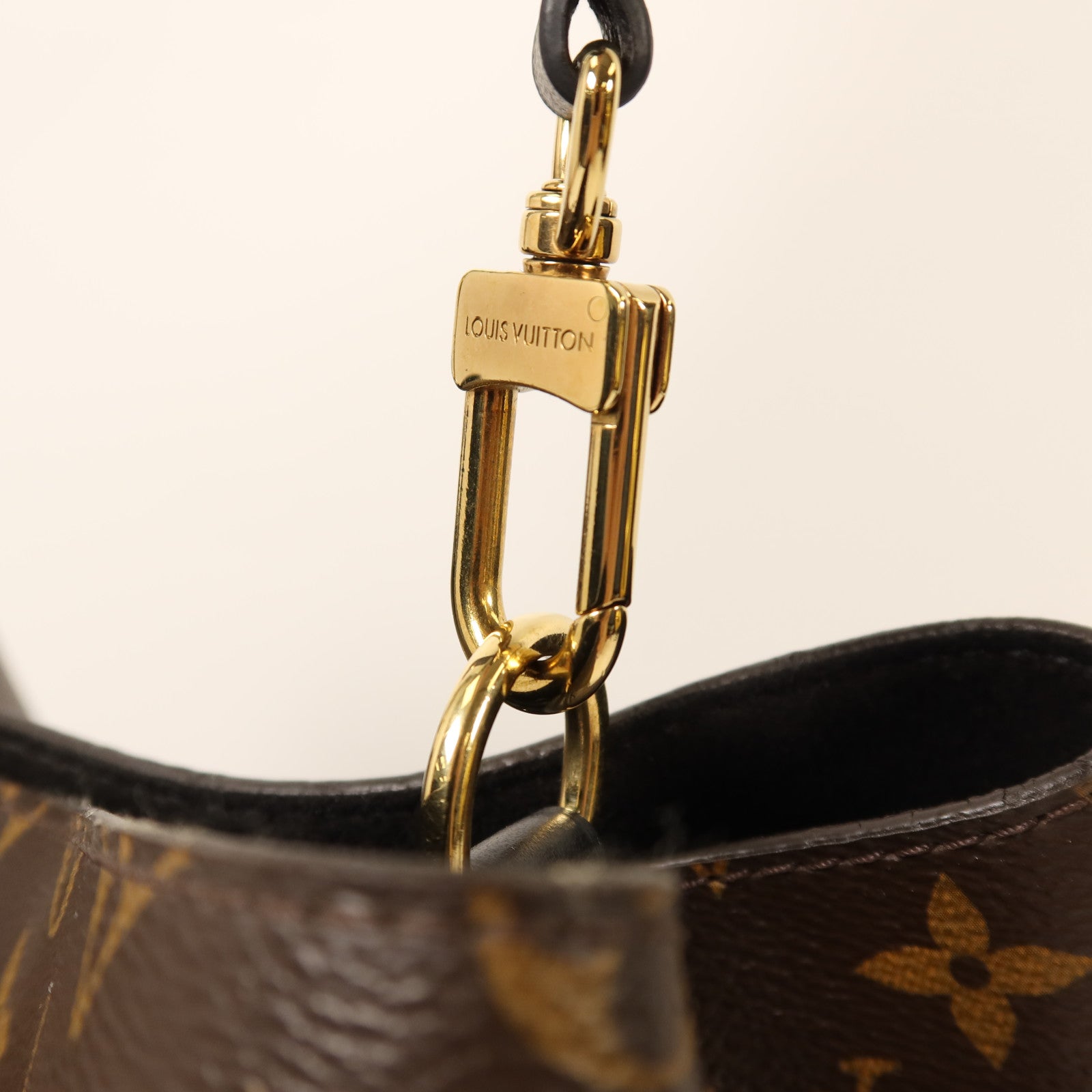 LOUIS VUITTON Monogram Neo Noe MM金扣肩背袋