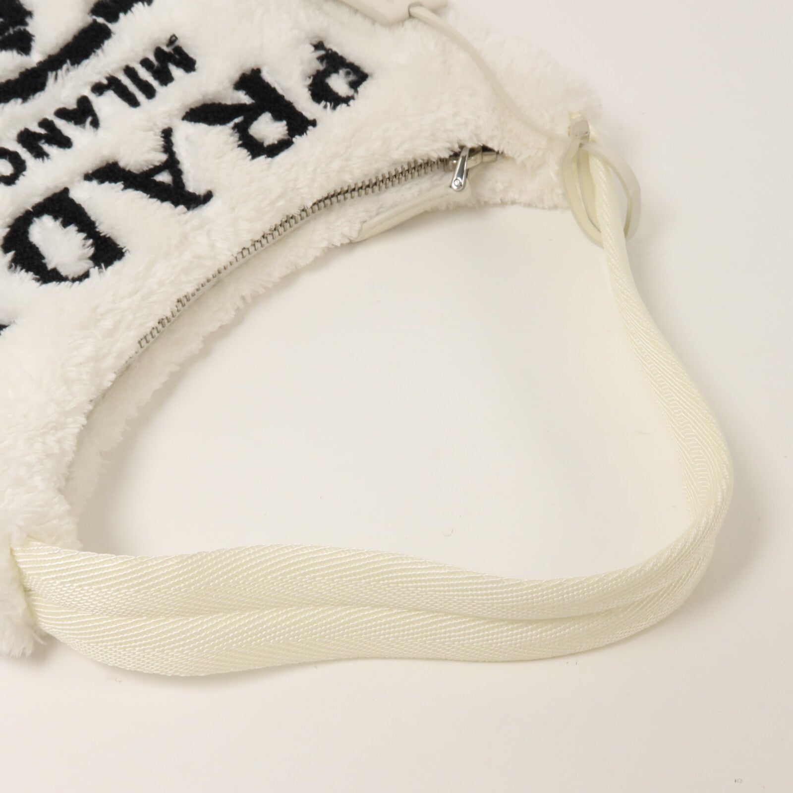 PRADA Terry Cloth Terry Mini (Re-Edition 2000) 肩背袋