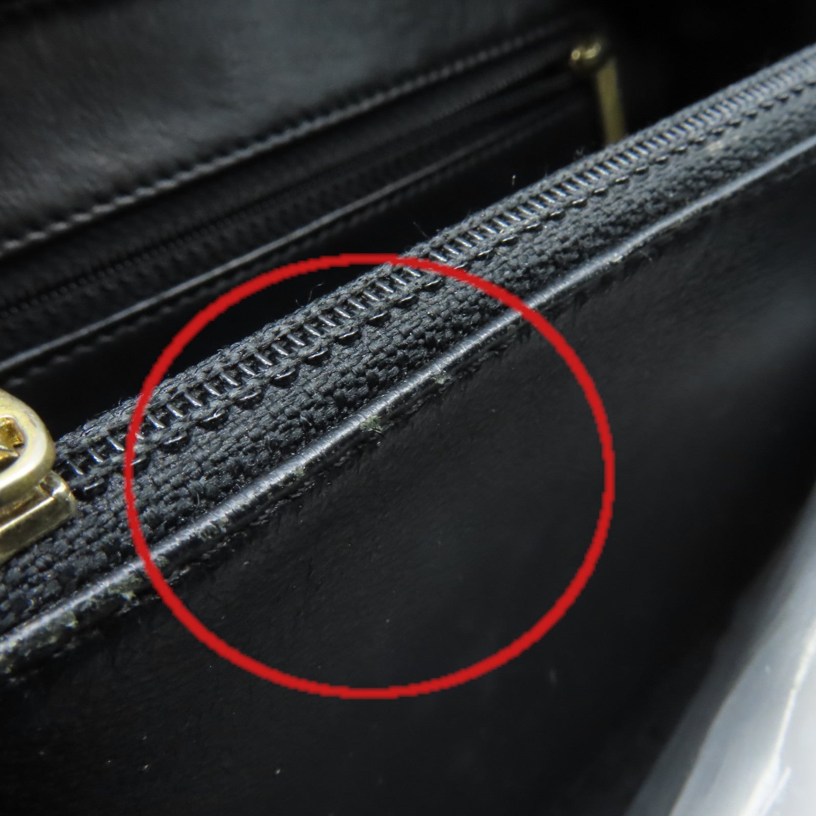 CHANEL 菱格Caviar皮革Vanity Case Chain Shoulder Bag金扣鏈帶手挽肩背兩用袋寶藍色
