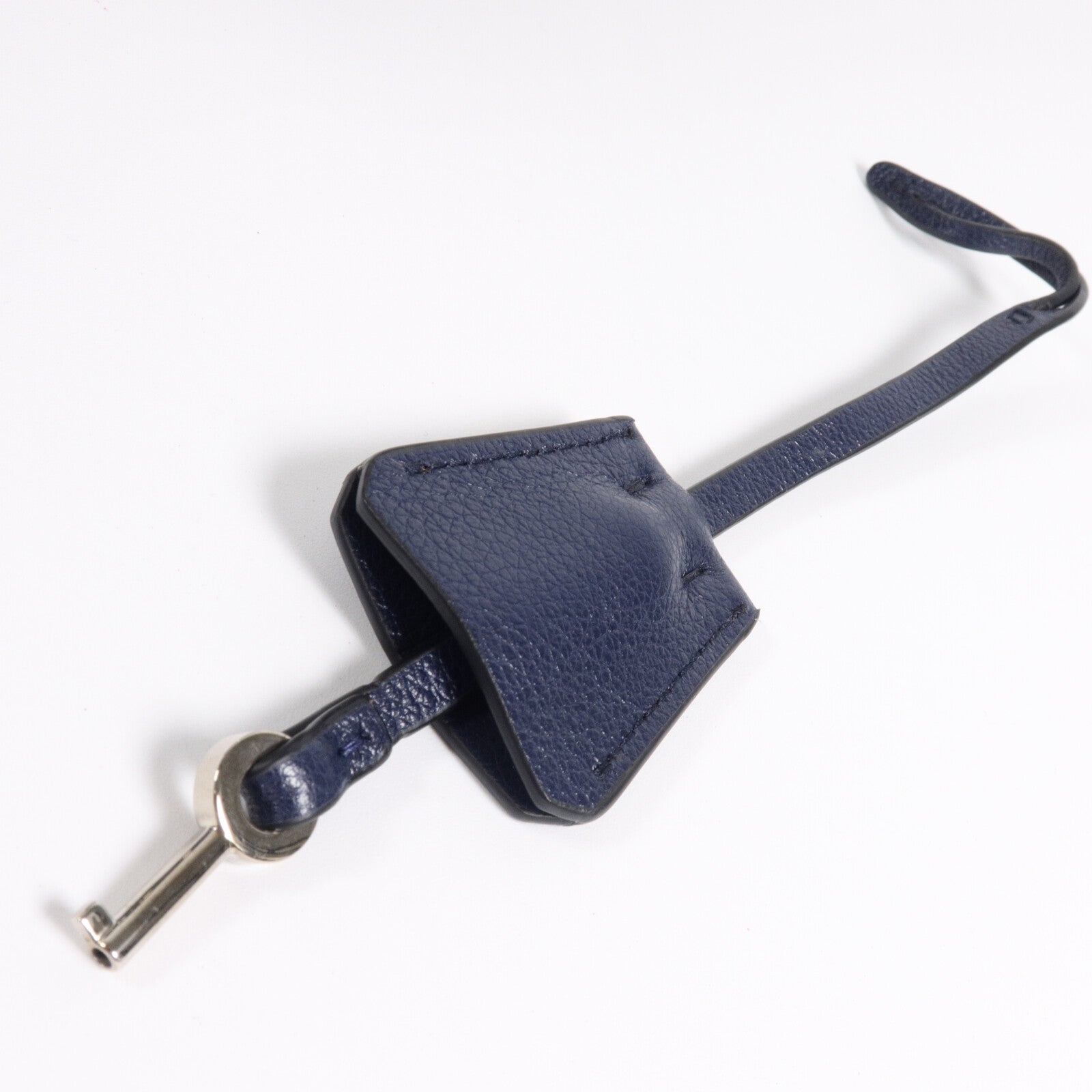PRADA 牛皮皮革Studded Padlock肩背袋