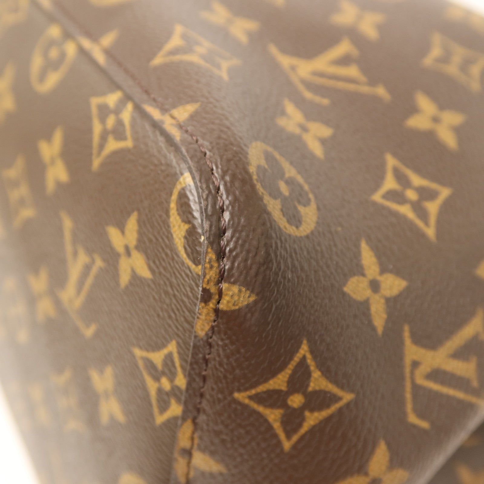 LOUIS VUITTON Monogram Neo Noe MM金扣肩背袋