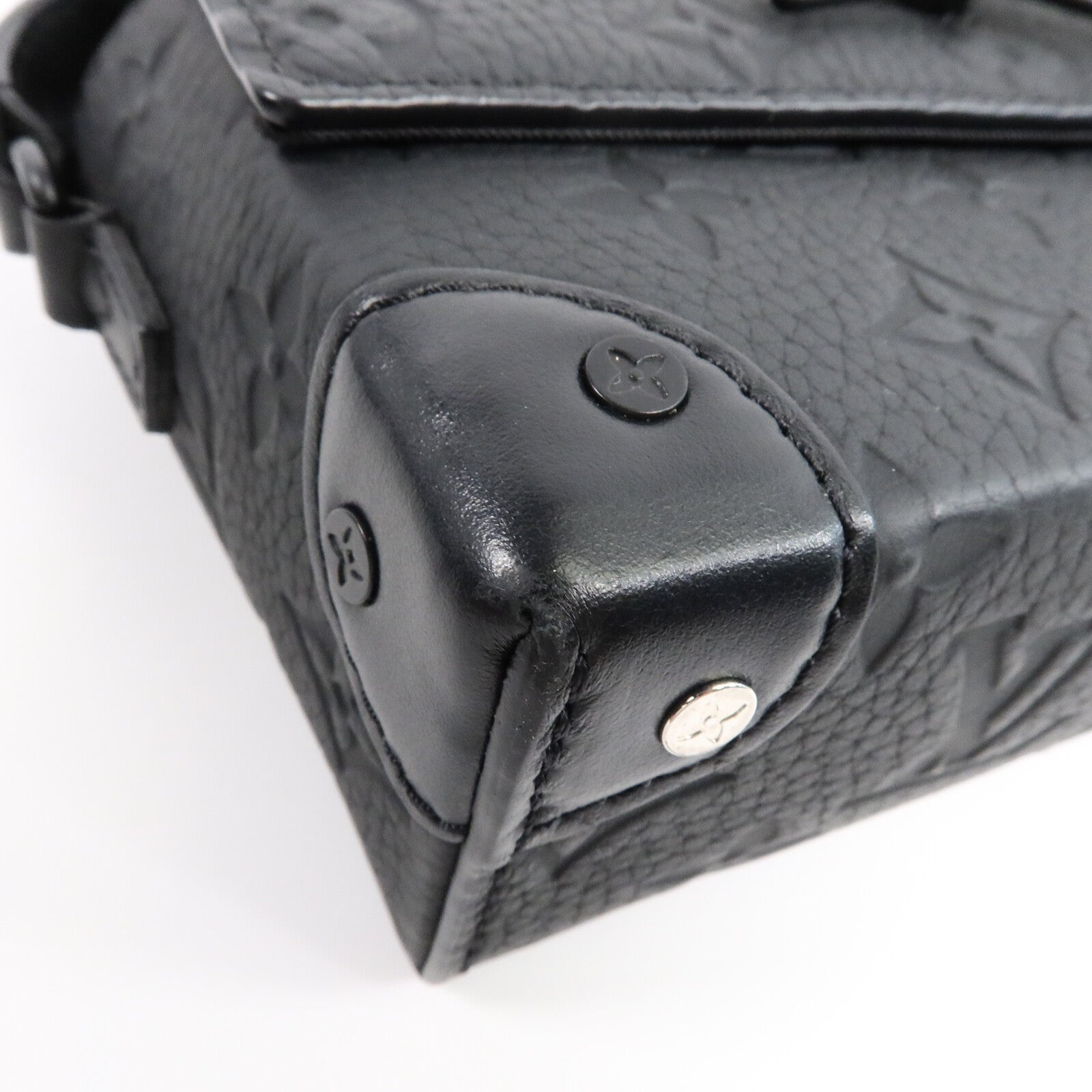 LOUIS VUITTON Monogram Taurillon Steamer Wearable Wallet扣肩背袋