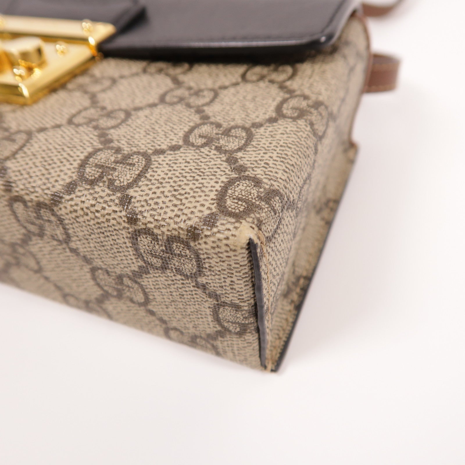 GUCCI 塗層帆布/皮革Padlock Mini金扣肩背袋