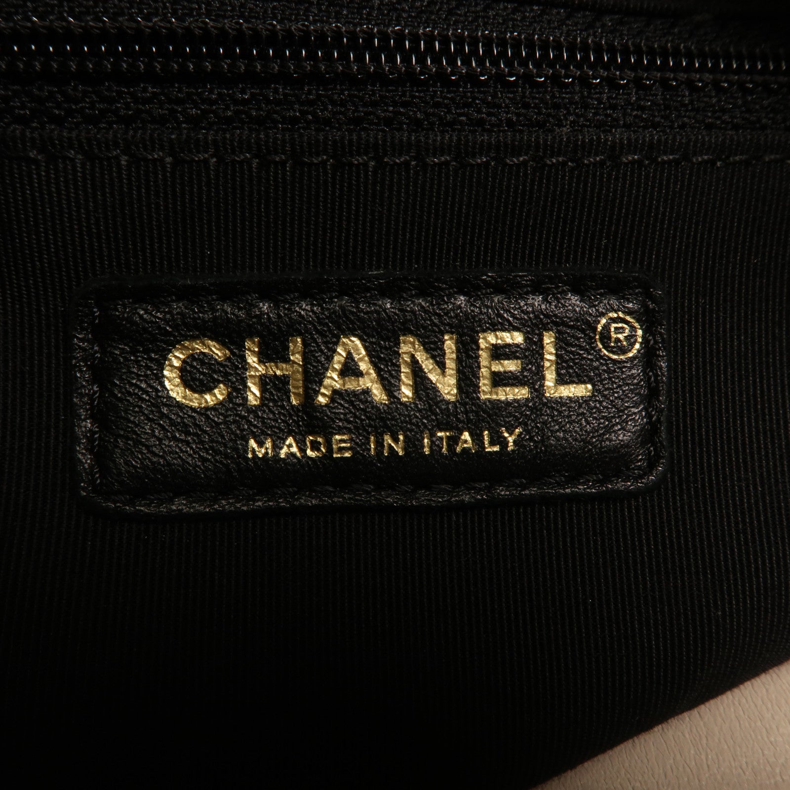 CHANEL 牛皮皮革Shoulder Bag金扣鏈帶肩背袋