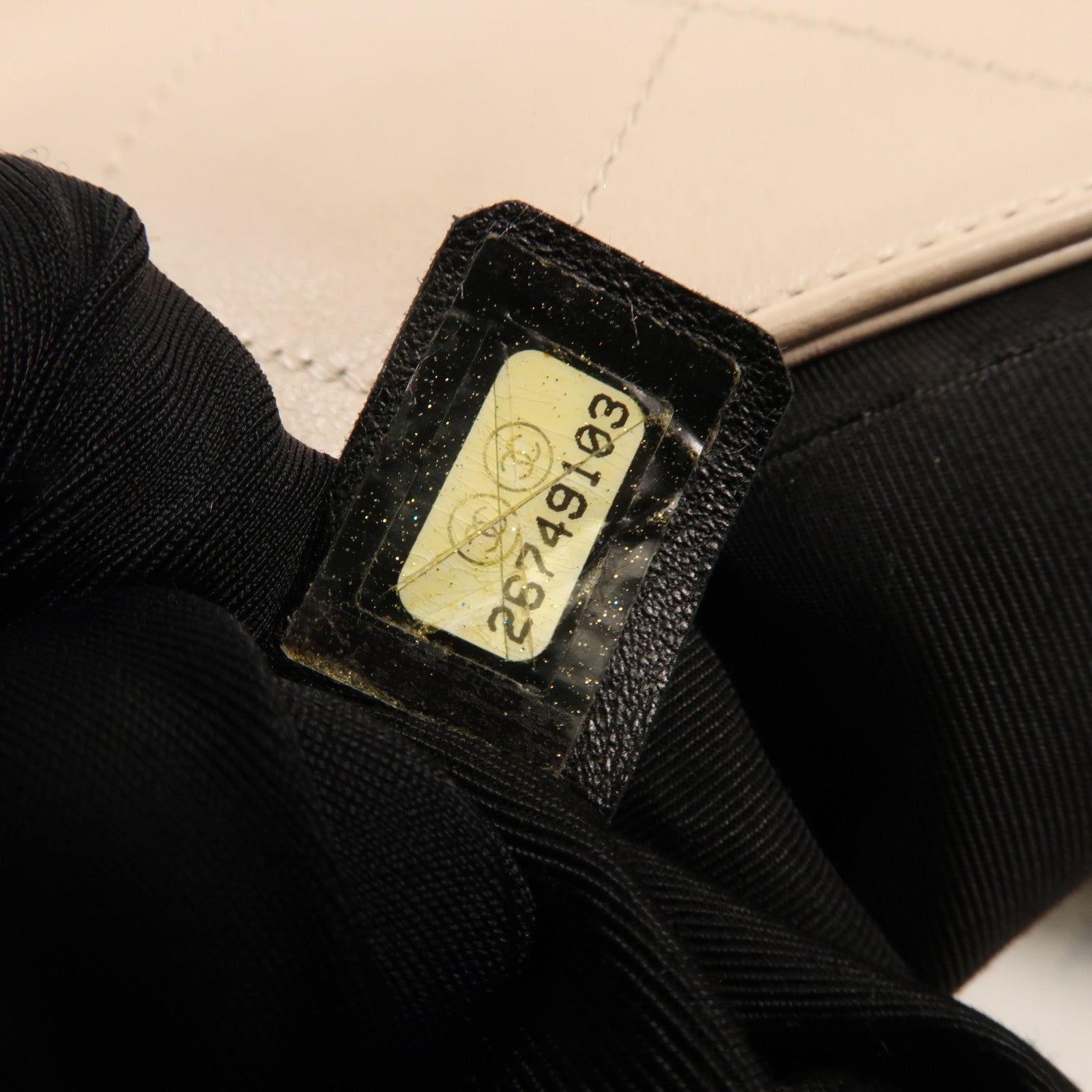 CHANEL 牛皮皮革Shoulder Bag金扣鏈帶肩背袋