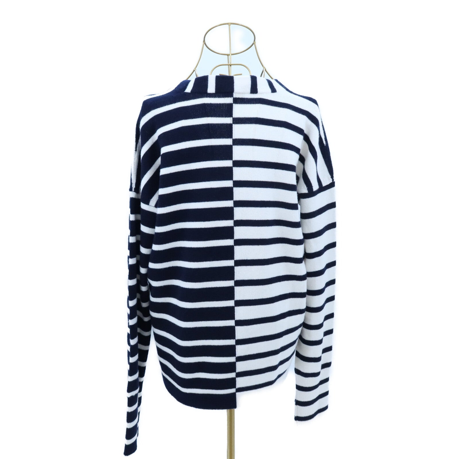 CHANEL Cashmere Coco Mark Button Cardigan針織