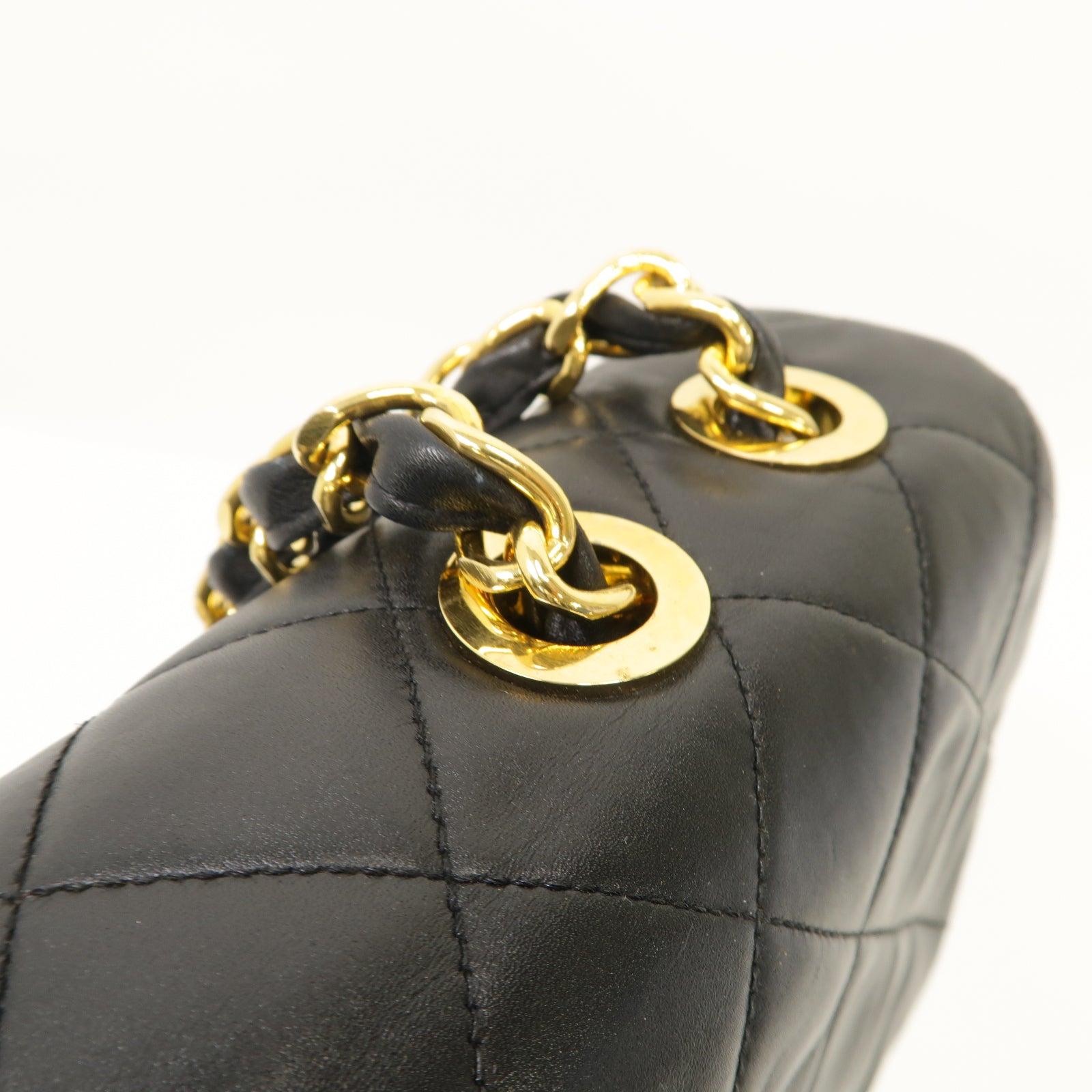 CHANEL 菱格牛皮皮革Chain Shoulder Bag金扣鏈帶肩背袋黑色