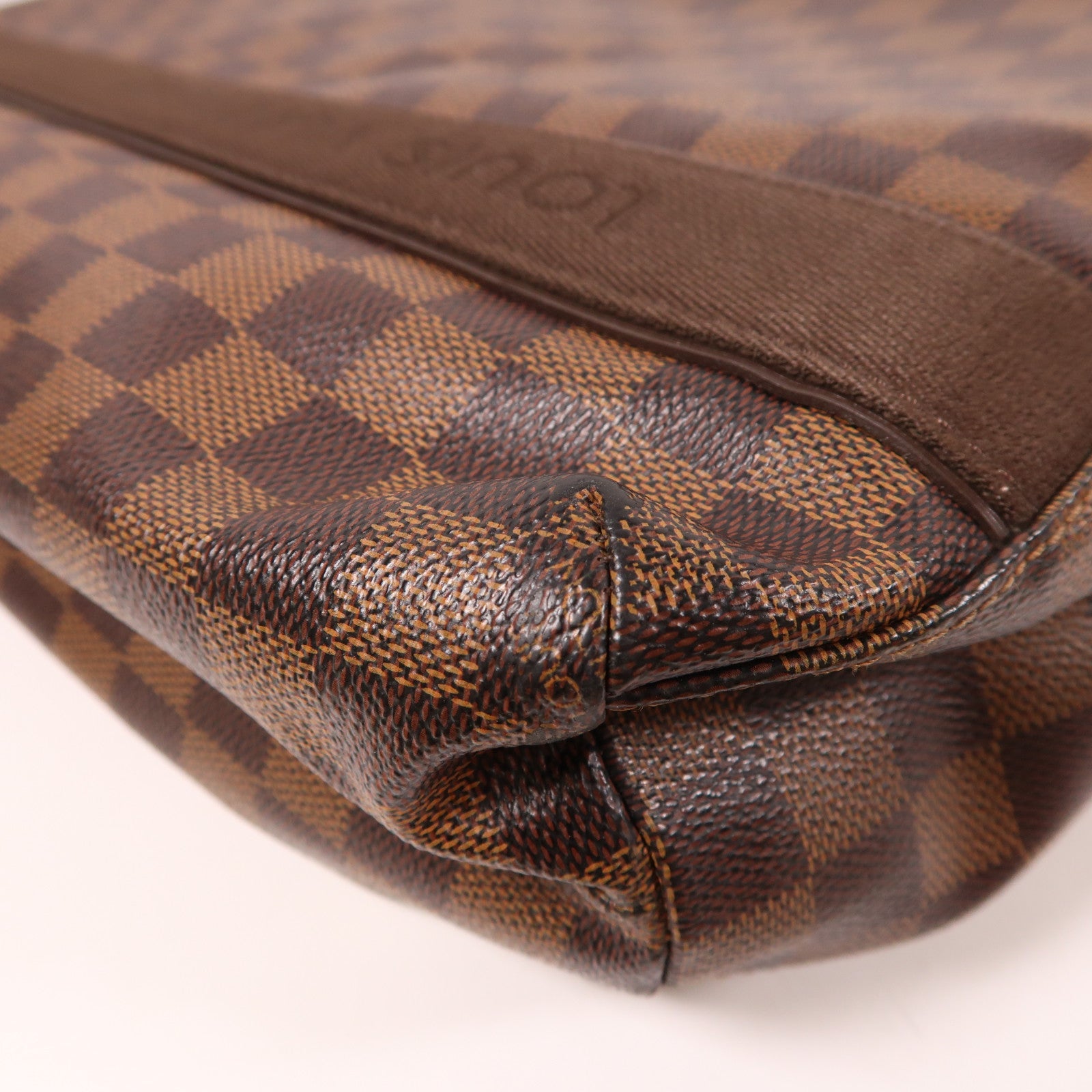LOUIS VUITTON Damier Ebene Beaubourg金扣肩背袋棕色