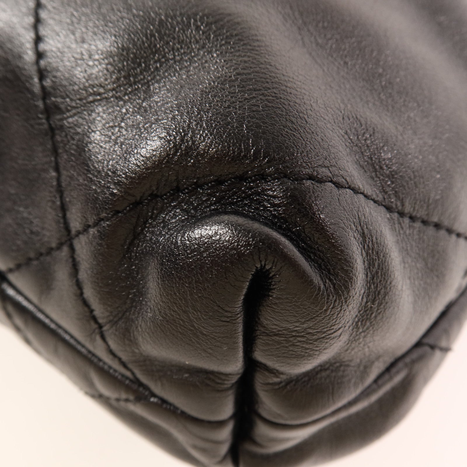 CHANEL 牛皮皮革Chanel Mini 22金扣手挽肩背兩用袋