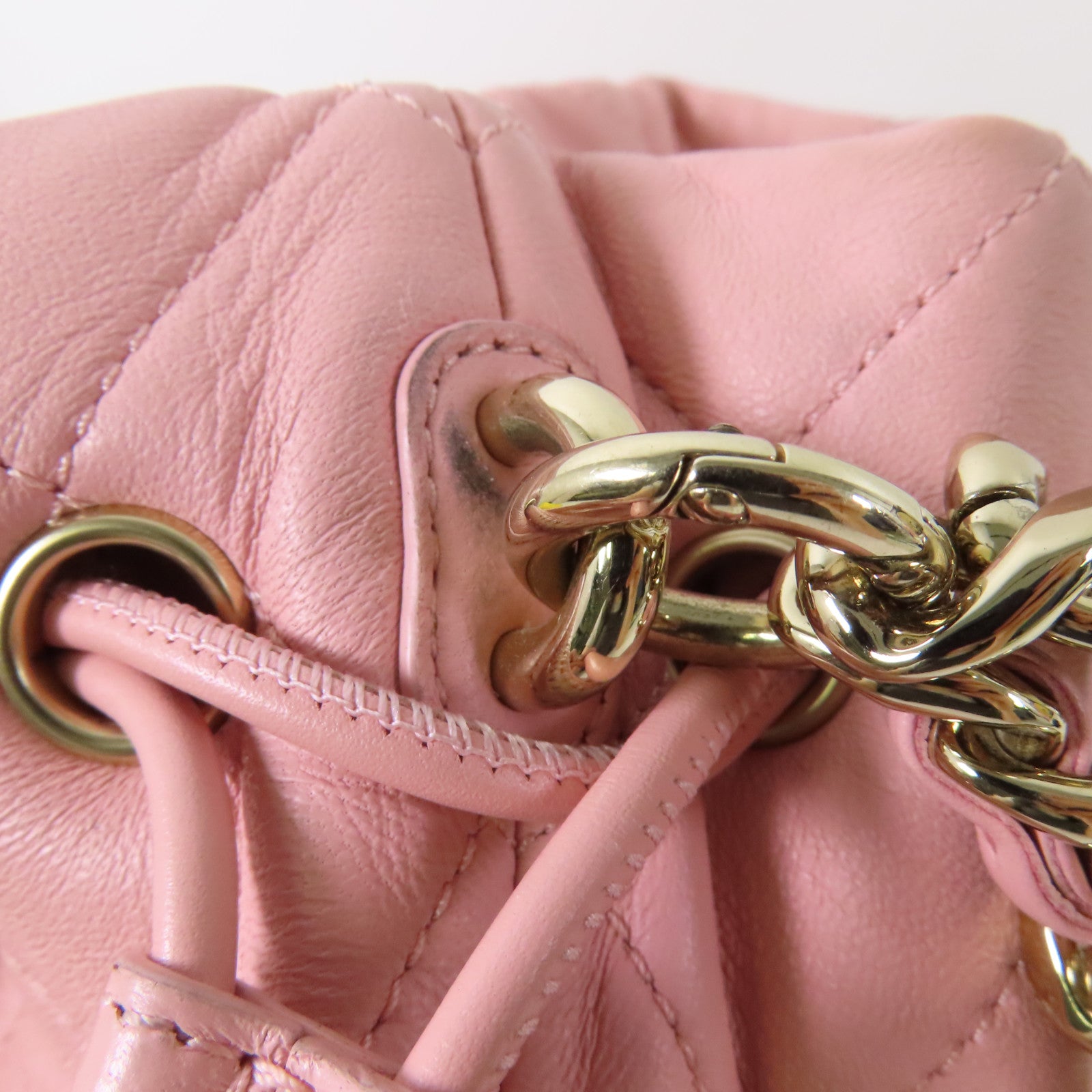 CHANEL 牛皮皮革Chain Drawstring Bucket金扣手挽肩背兩用袋