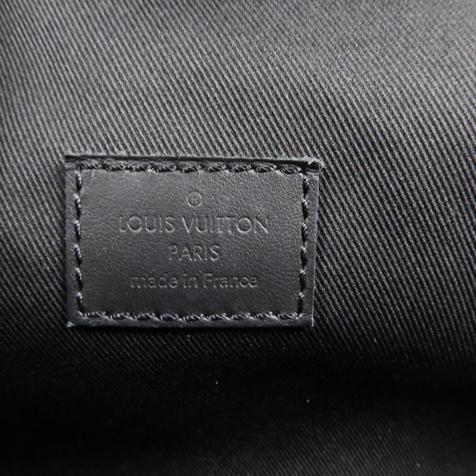 LOUIS VUITTON Monogram Taurillon Steamer Wearable Wallet扣肩背袋