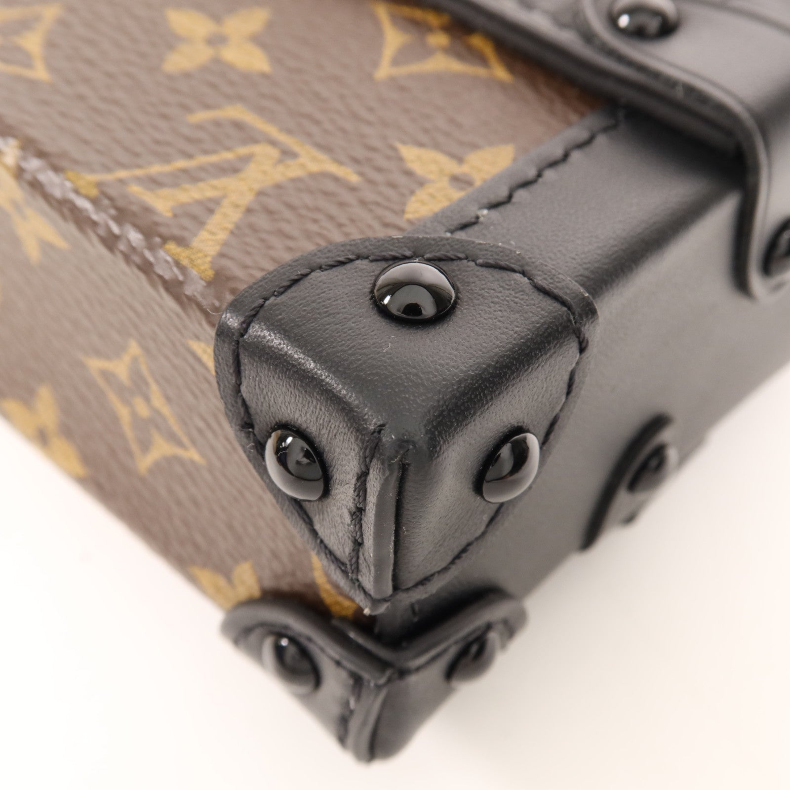 LOUIS VUITTON Monogram Mini Essential Trunk金扣鏈帶肩背袋