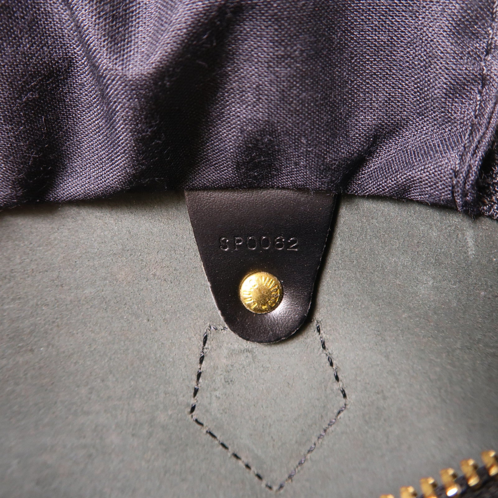 LOUIS VUITTON Epi Speedy 25金扣手挽袋黑色