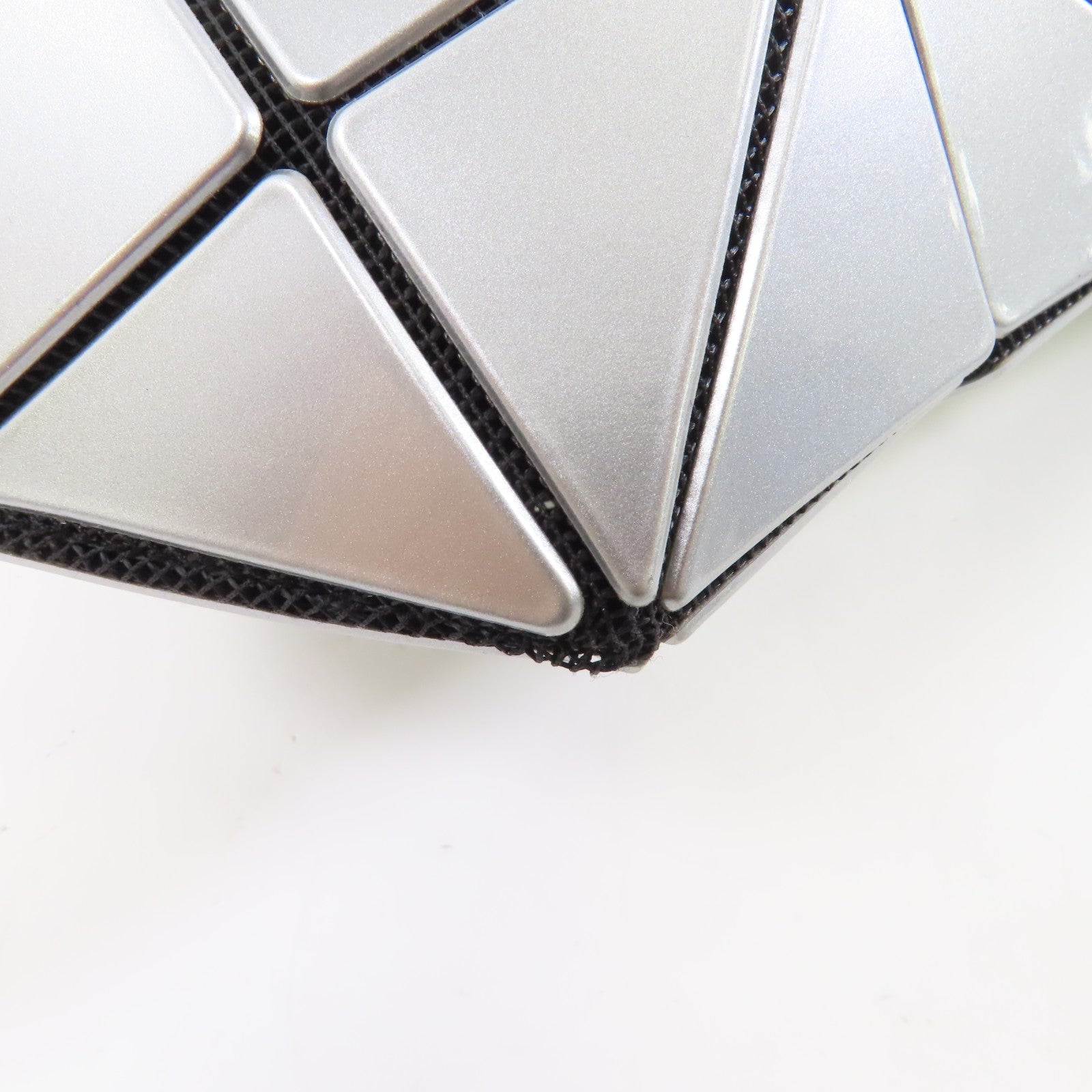 BAO BAO ISSEYMIYAKE PVC Bao Bao Shoulder Bag肩背袋銀色