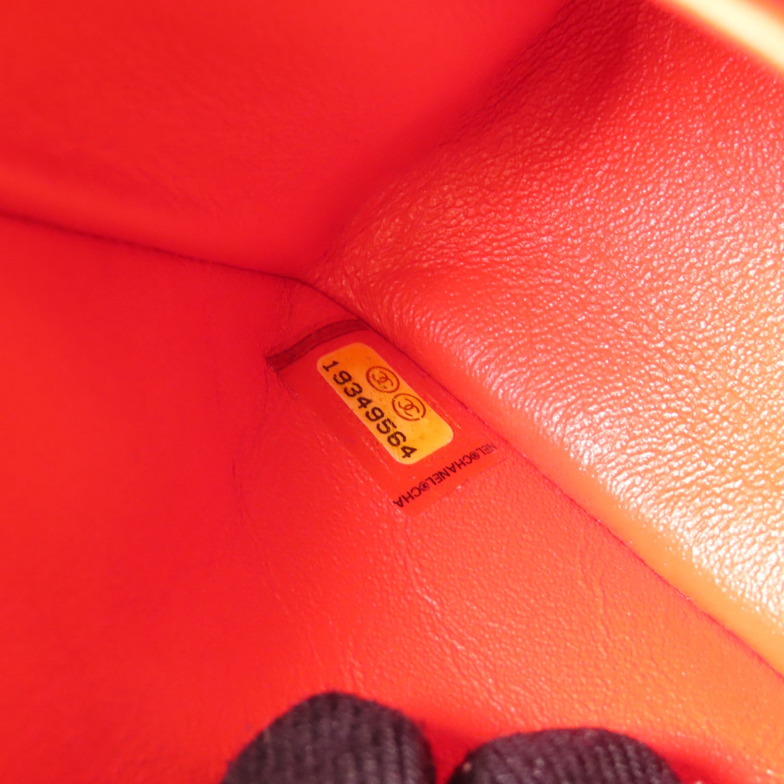 CHANEL 漆皮皮革Classic 25銀扣肩背袋