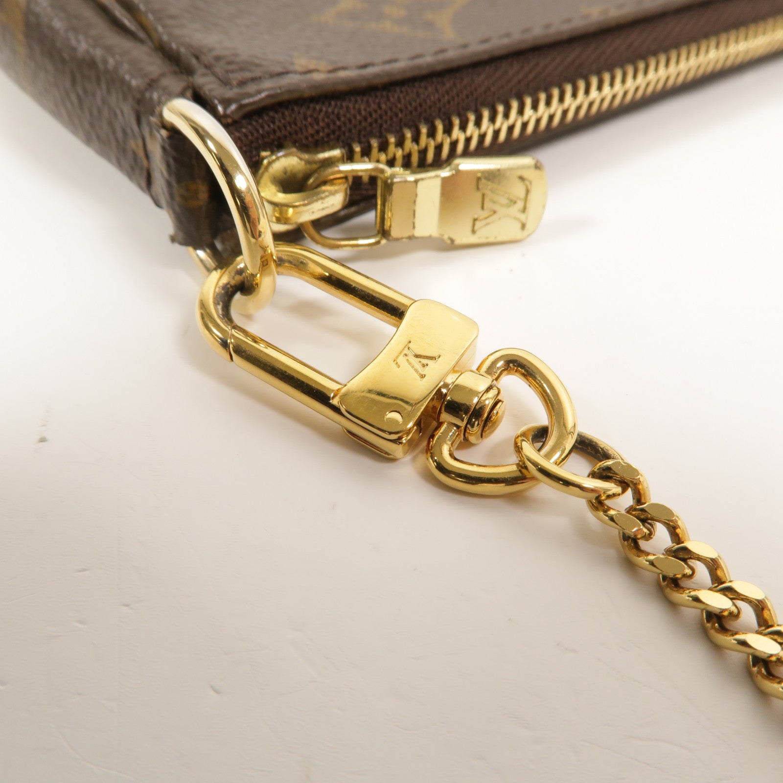 LOUIS VUITTON Monogram Mini Pochette Accessoires手挽袋