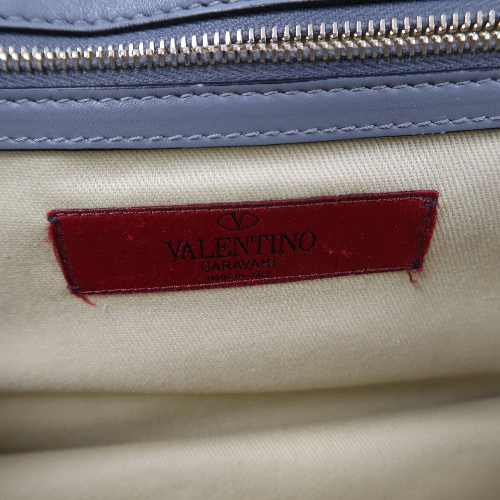 Valentino 牛皮皮革Shoulder Bag金扣鏈帶肩背袋灰色