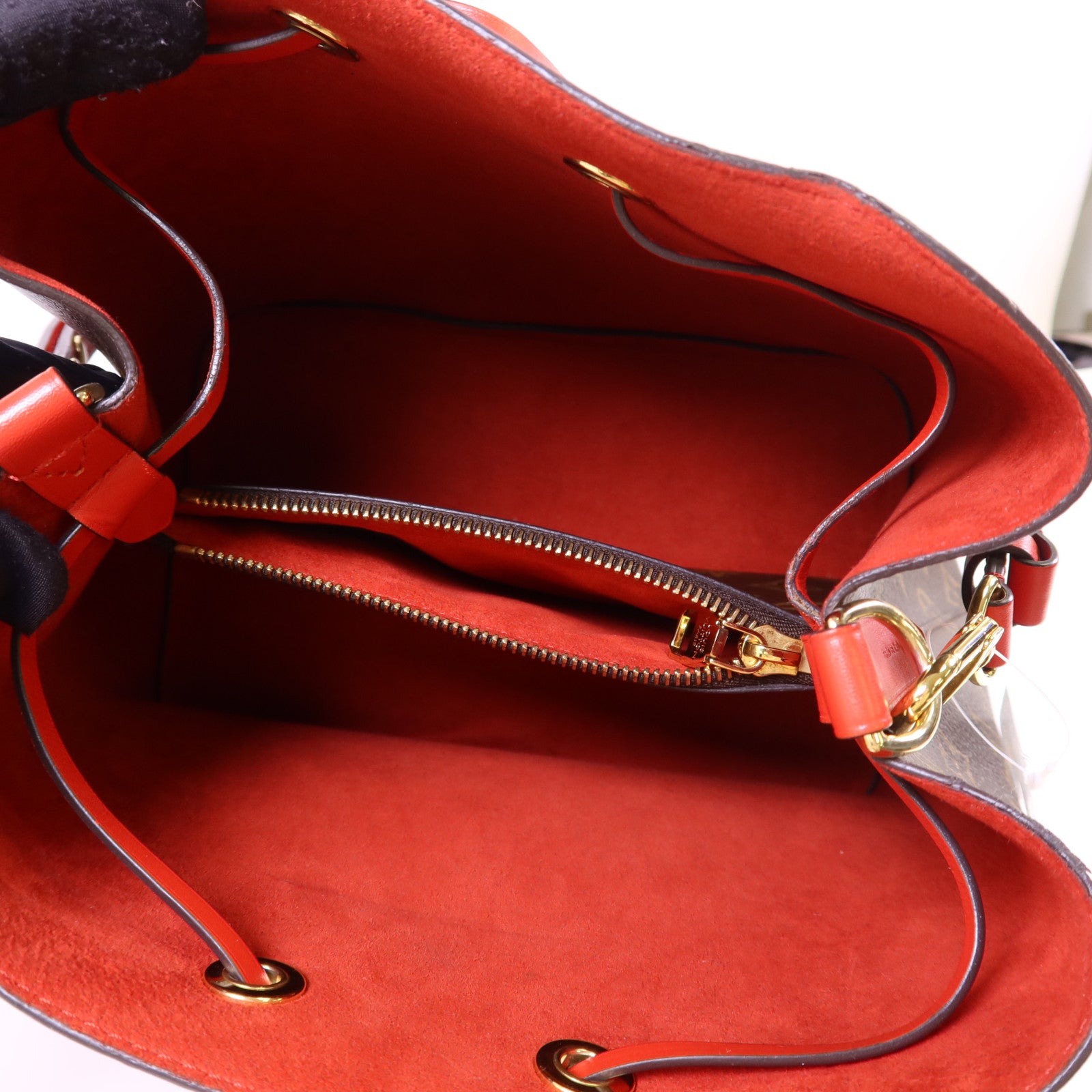 LOUIS VUITTON Monogram Neo Noe Bucket Bag金扣肩背袋Coquelicot