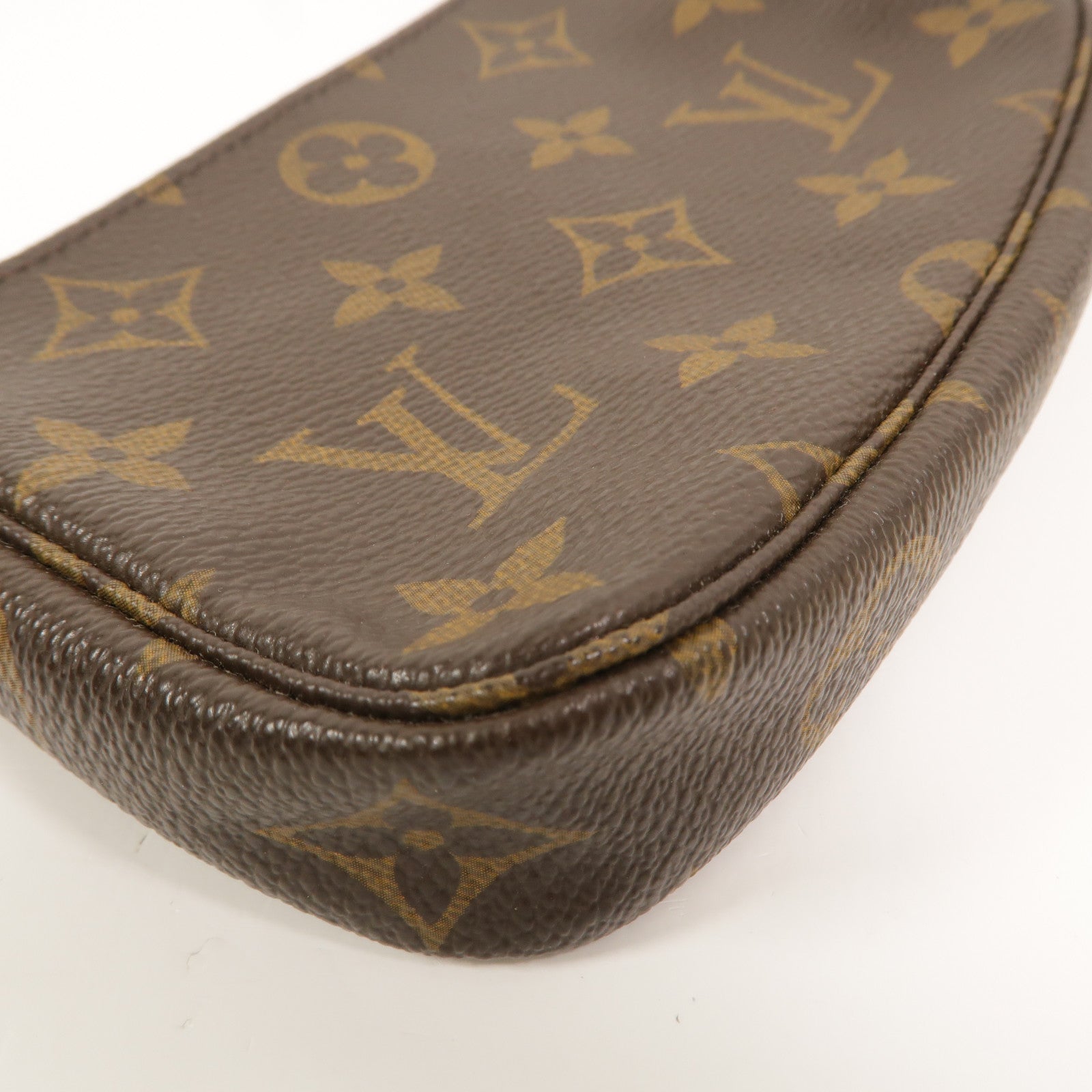LOUIS VUITTON Monogram Mini Pochette Accessoires手挽袋