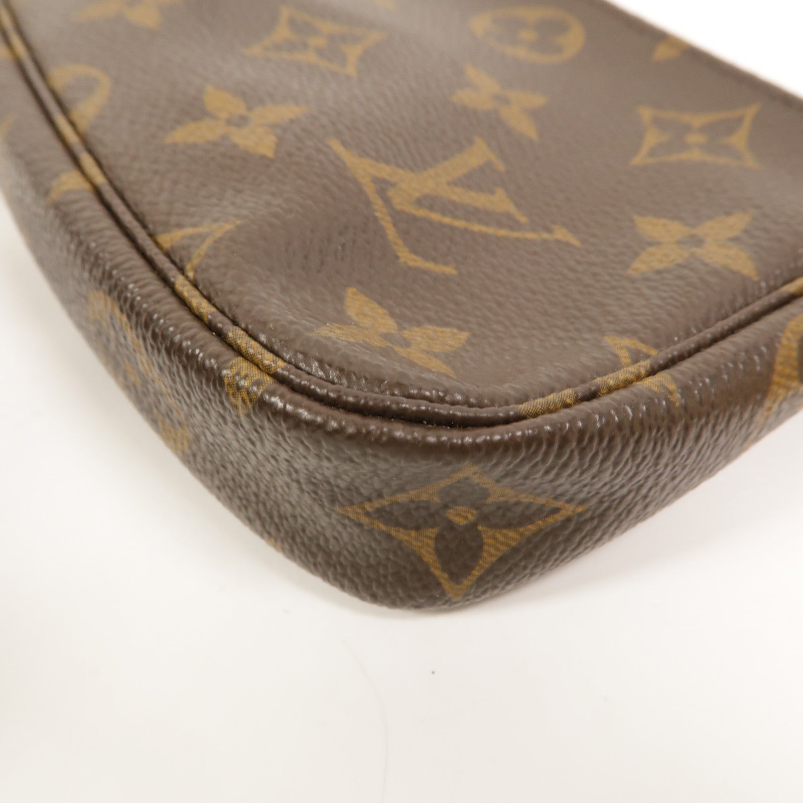 LOUIS VUITTON Monogram Mini Pochette Accessoires手挽袋