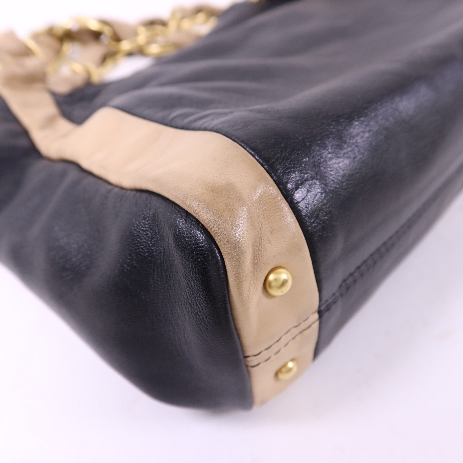 CHANEL 羊皮皮革Shoulder Bag金扣肩背袋