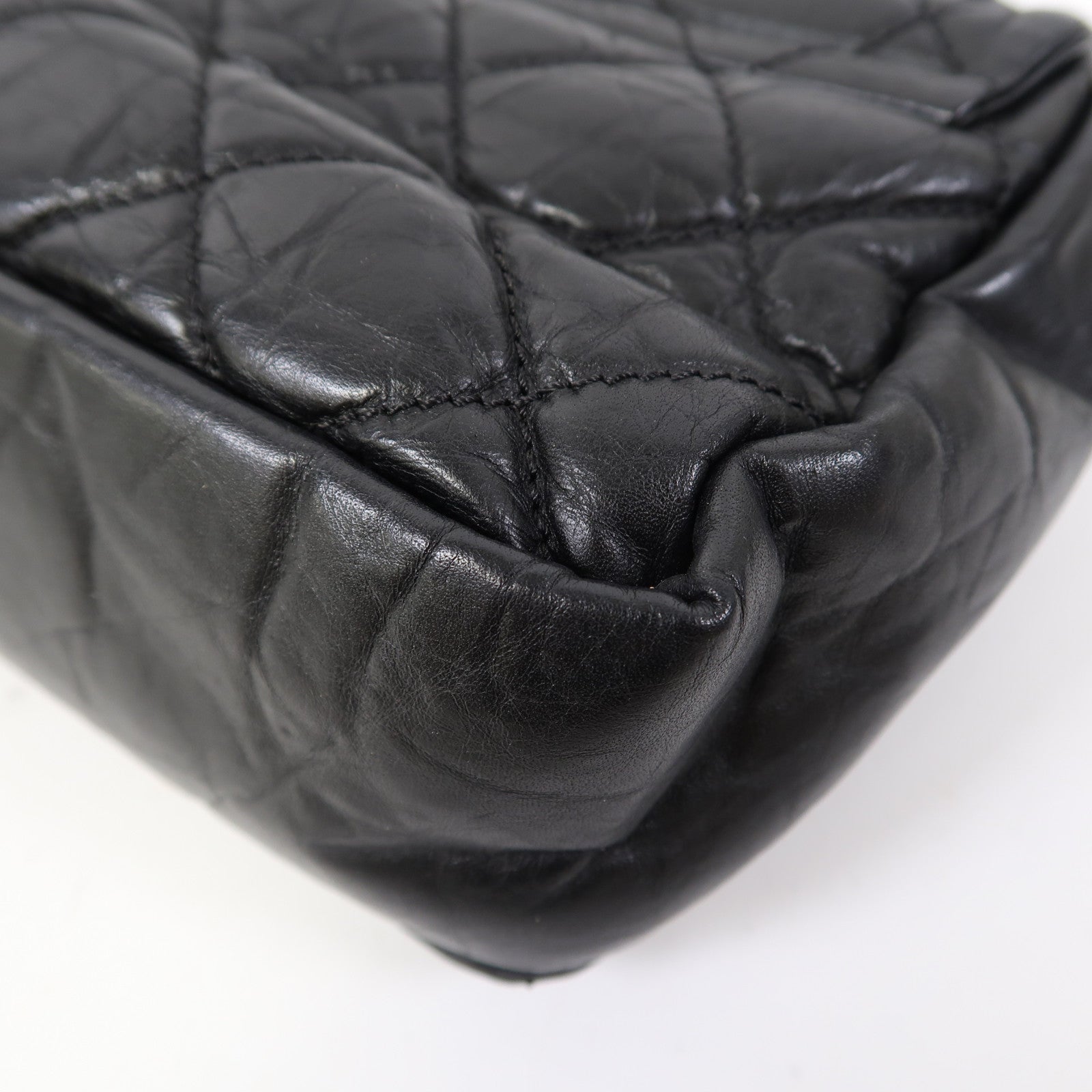 CHANEL 菱格牛皮皮革Chain Shoulder金扣鏈帶肩背袋黑色