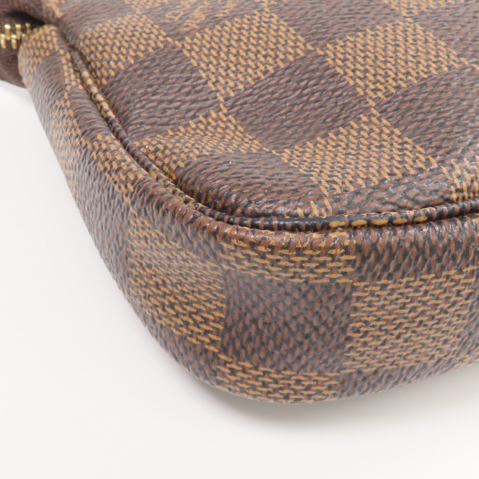 LOUIS VUITTON Damier Mini Pochette Accessoire金扣拉鏈手挽袋
