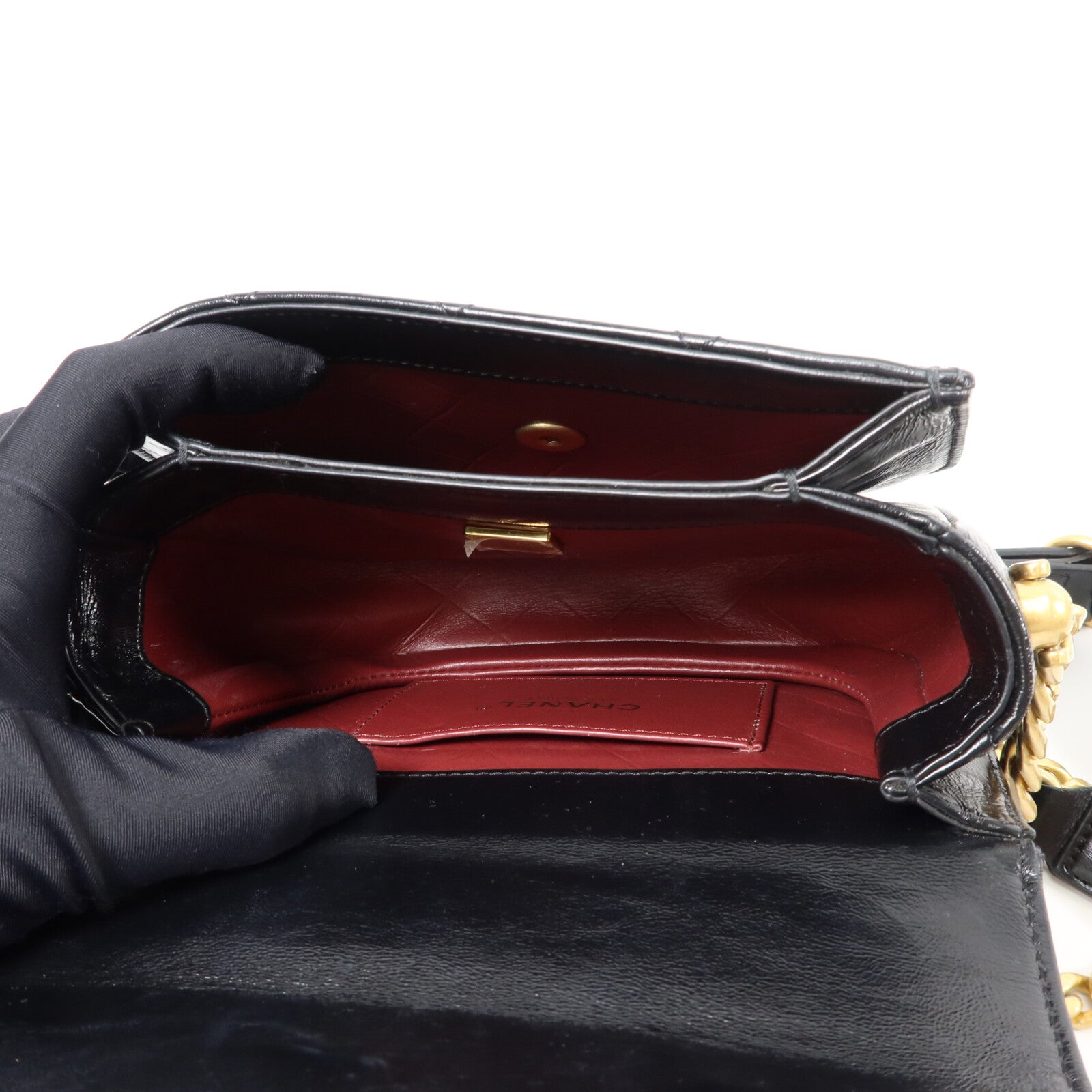 CHANEL 牛皮皮革CC Round Noon Messenger Bag鏈帶肩背袋
