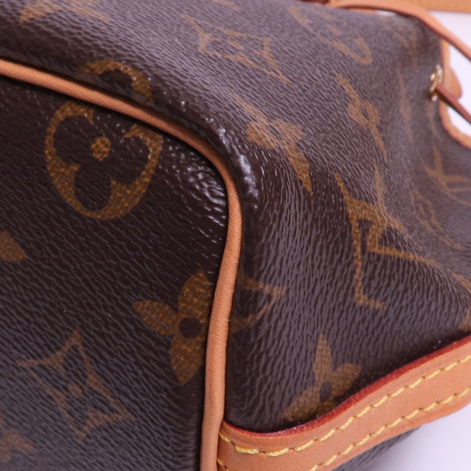 LOUIS VUITTON Monogram Nano Noe金扣肩背袋