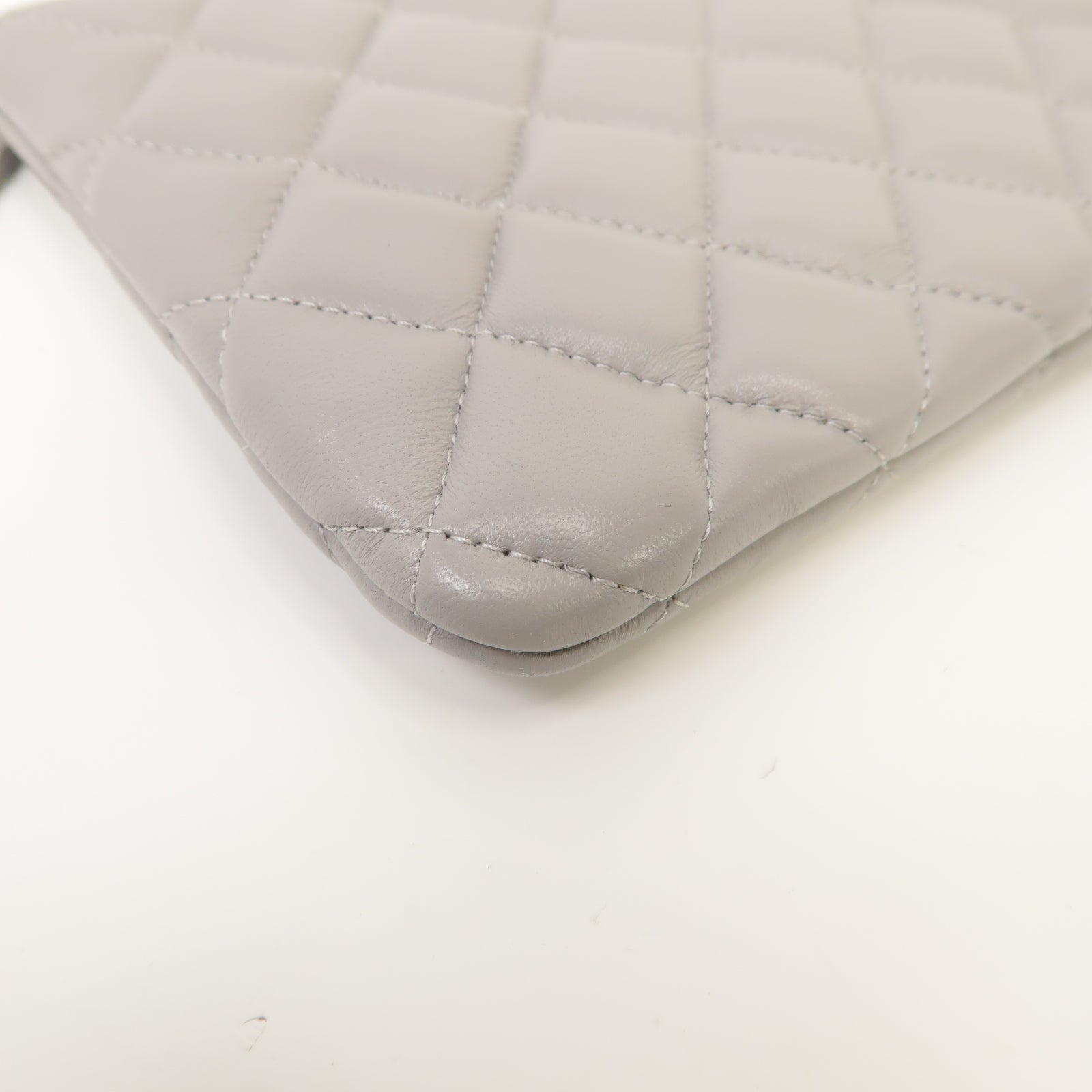 CHANEL 菱格羊皮皮革Clutch Bag銀扣手拿包灰色