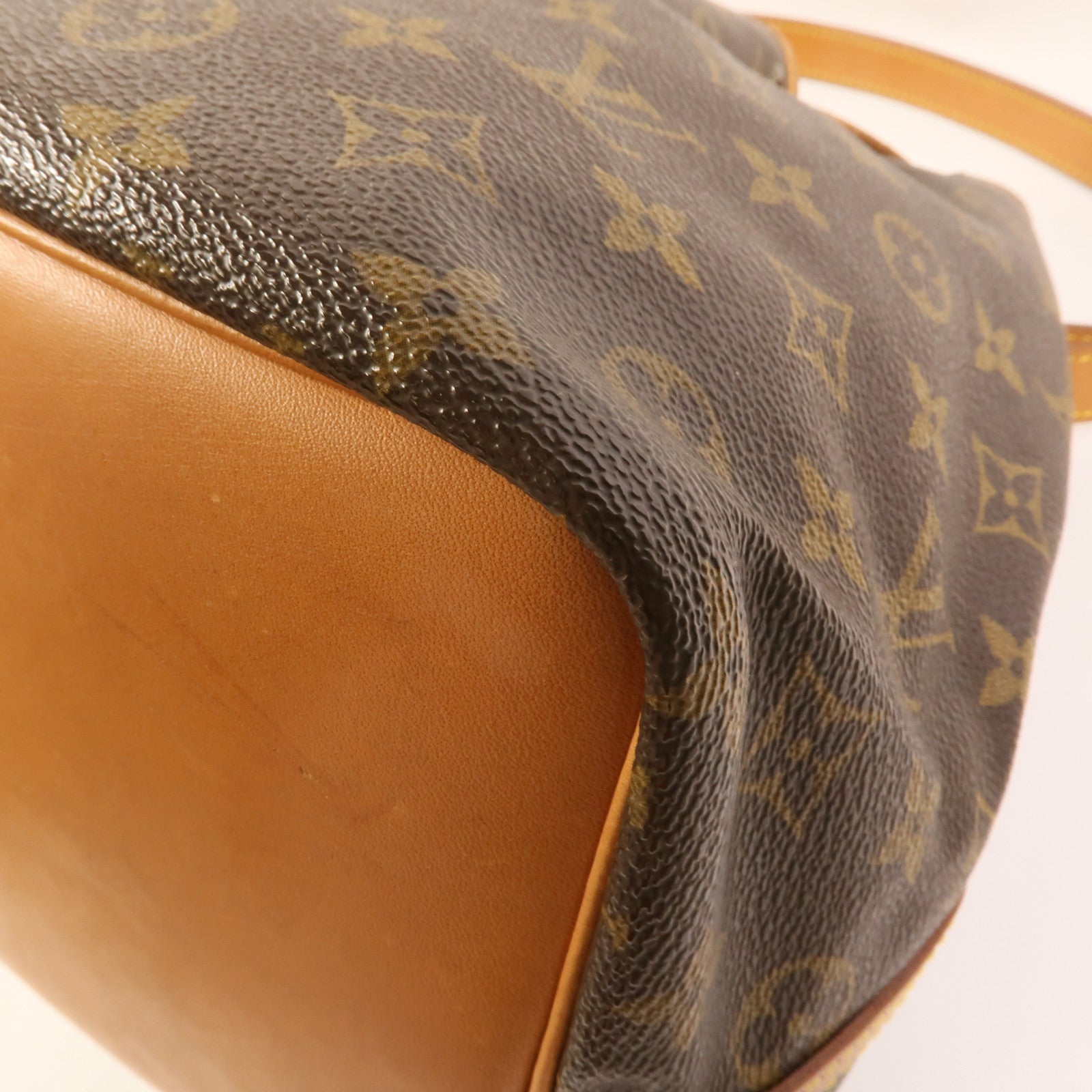 LOUIS VUITTON Monogram Petit Noe金扣肩背袋棕色