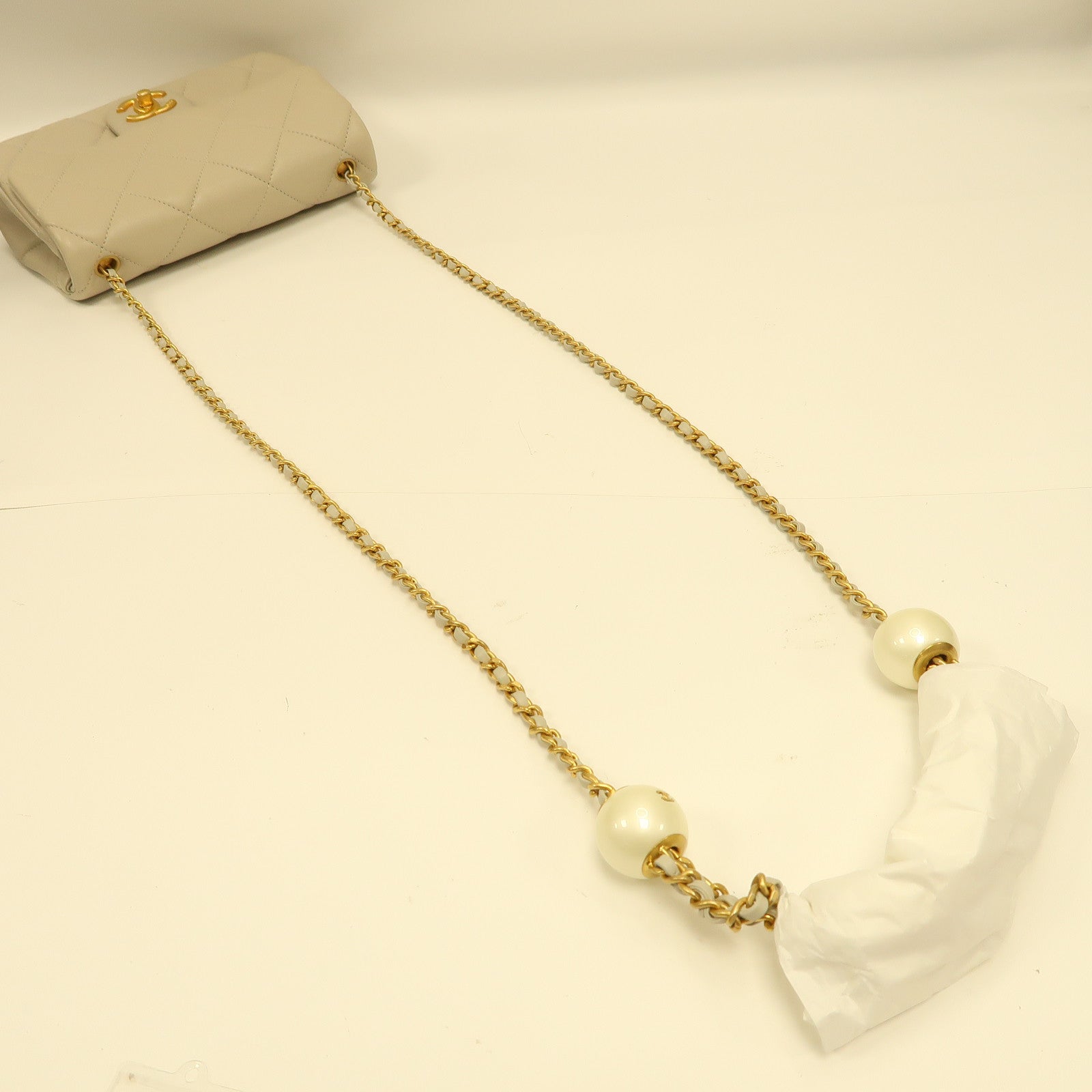 CHANEL 菱格羊皮皮革Chain Shoulder金扣鏈帶肩背袋灰色