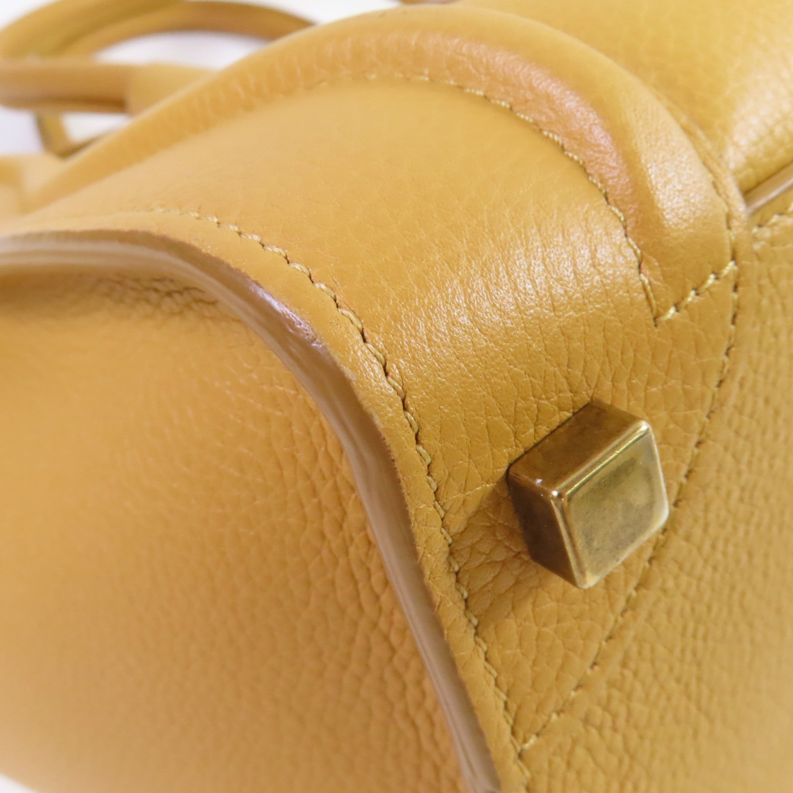 CELINE 牛皮皮革Micro Luggage Handbag金扣手挽袋芥末色