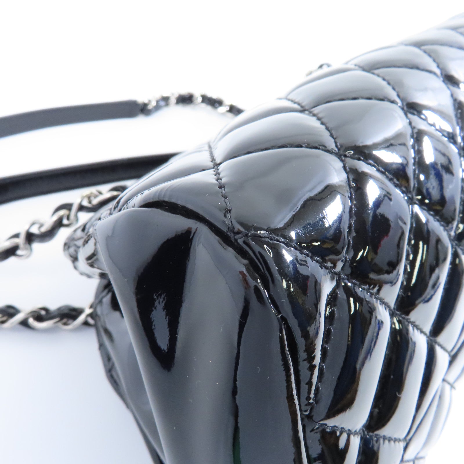 CHANEL 【激減優惠】菱格漆皮皮革Chain Shoulder銀扣鏈帶肩背袋黑色