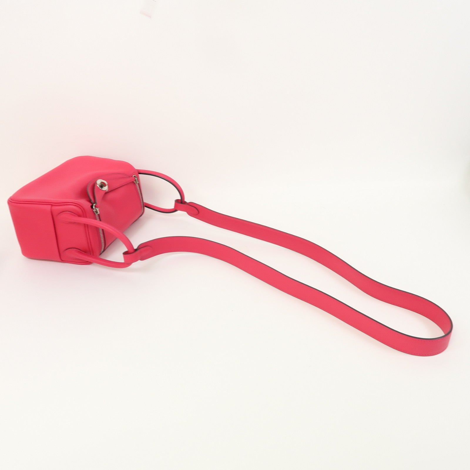 HERMES Swift皮革Mini Lindy銀扣肩背袋粉紅色