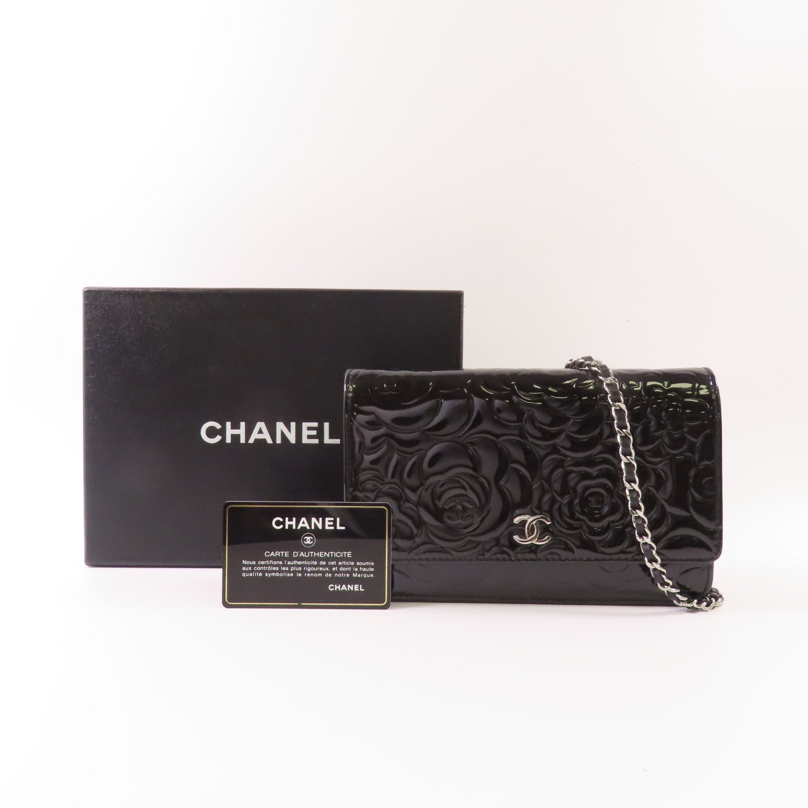 CHANEL 漆皮皮革WOC Wallet On Chain銀扣肩背袋