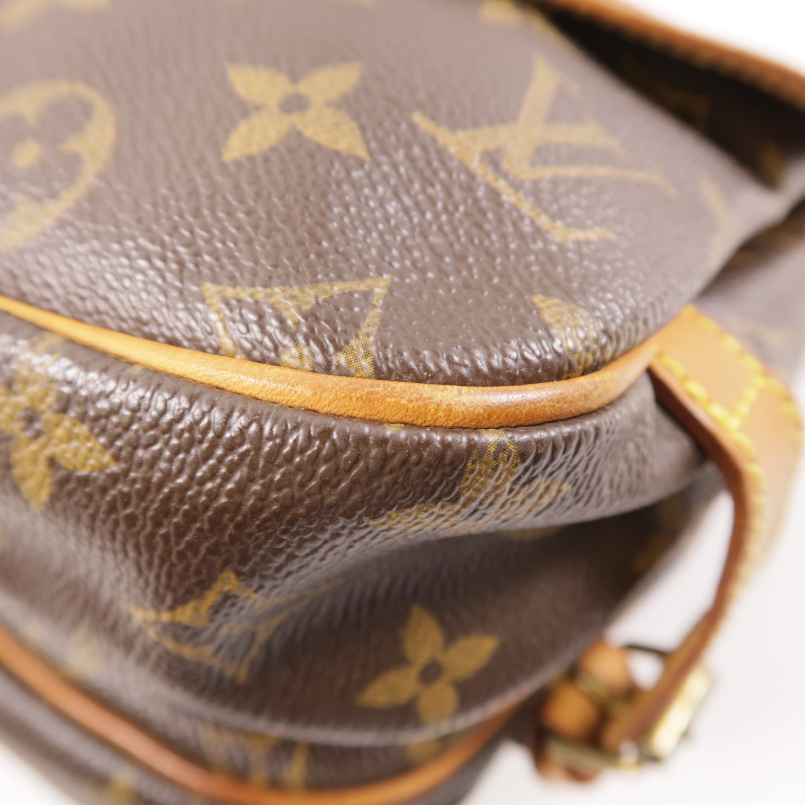 LOUIS VUITTON Monogram Saumur 30金扣肩背袋棕色
