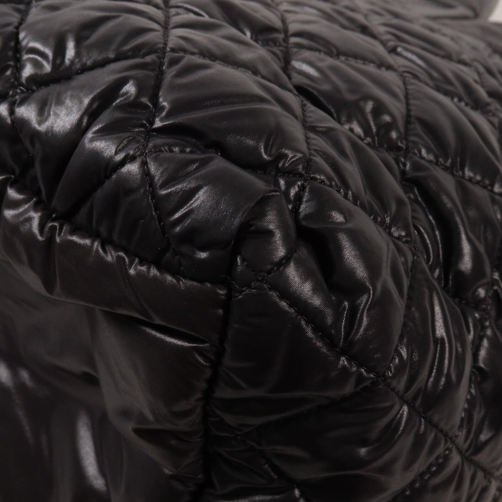 CHANEL 尼龍Coco Cocoon Medium手挽袋