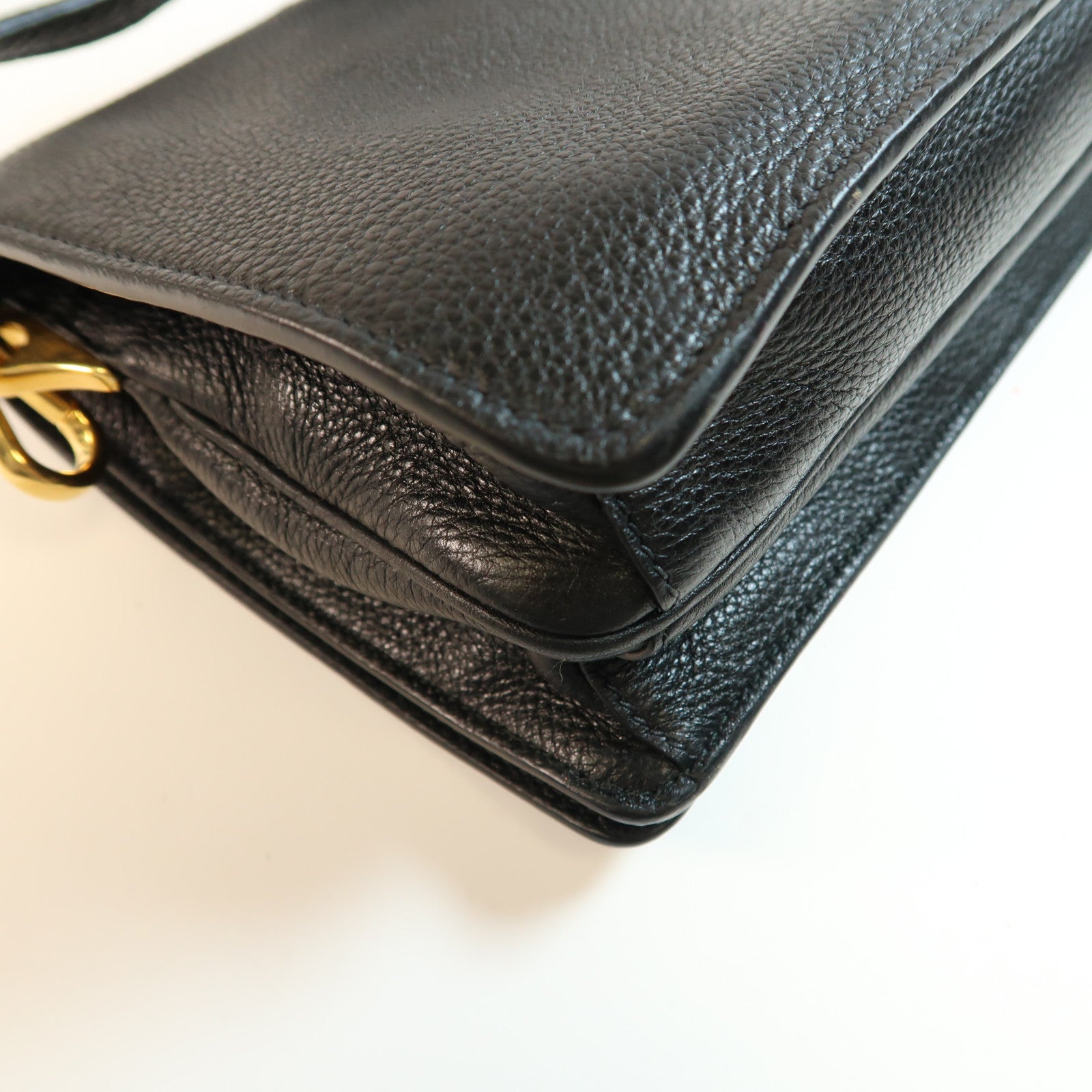 PRADA 牛皮皮革Shoulder Bag金扣肩背袋