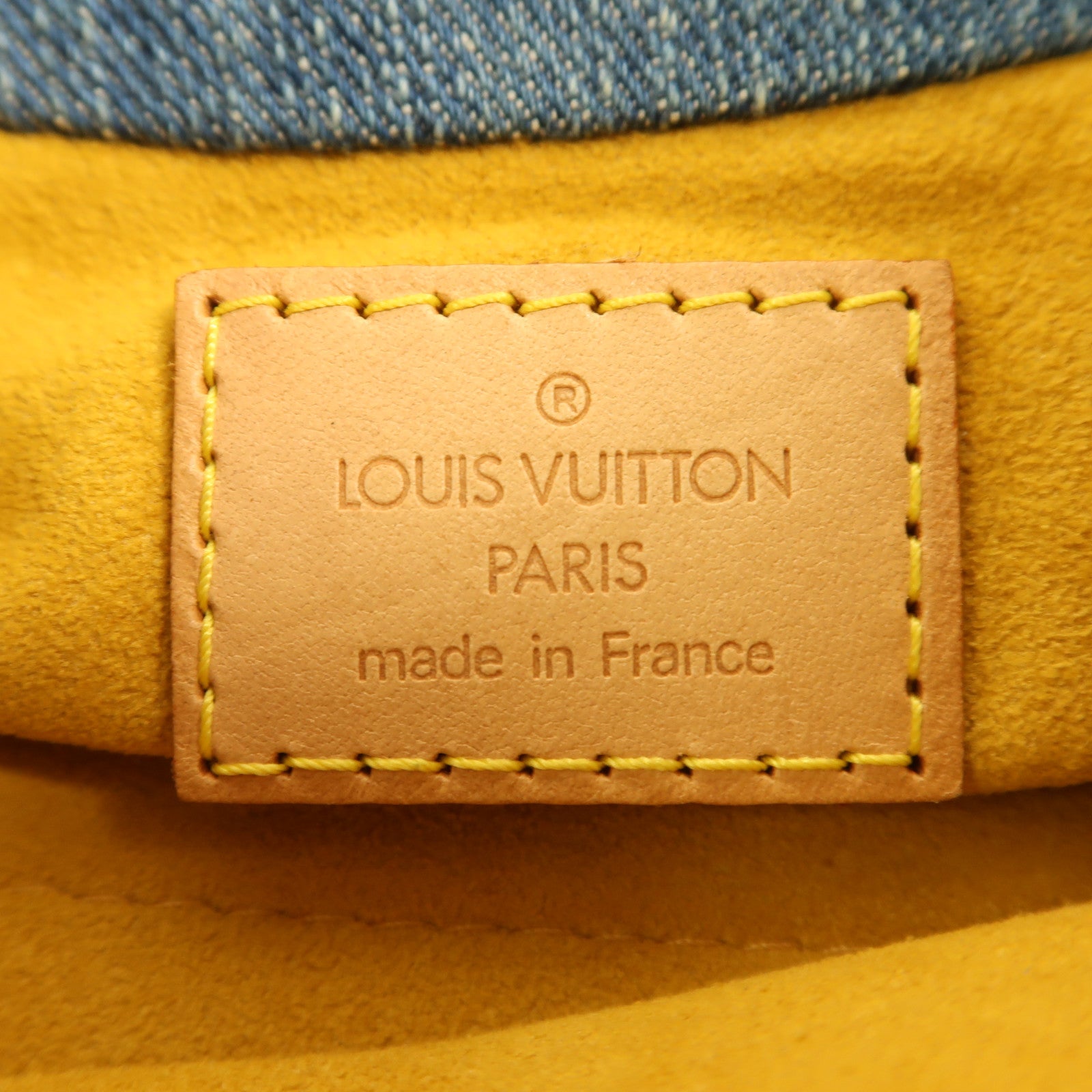 LOUIS VUITTON Monogram Denim Pleaty金扣手挽袋