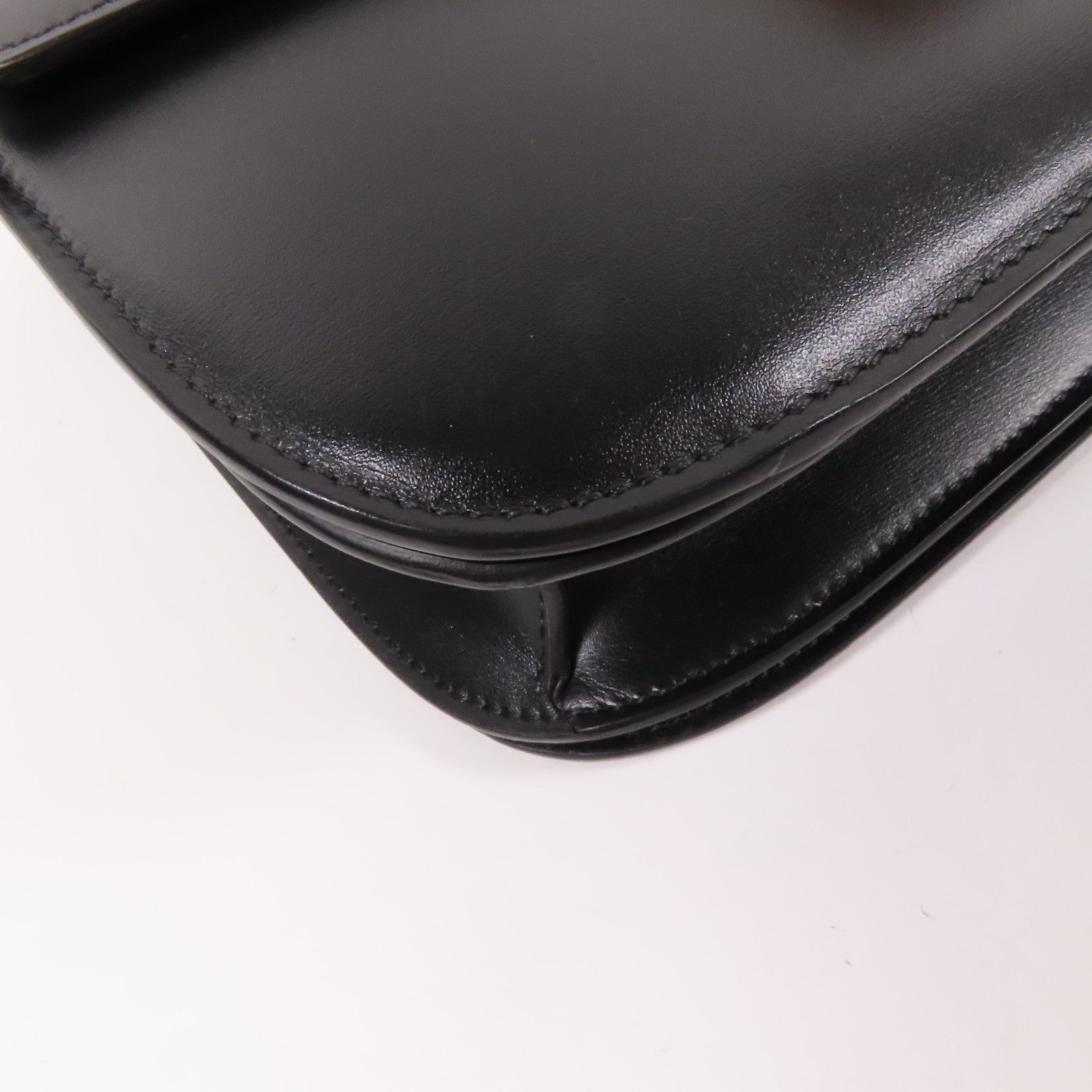 CELINE 牛皮皮革Classic Box金扣肩背袋