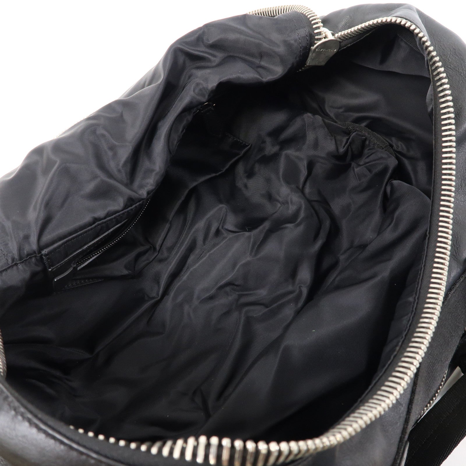 GIVENCHY 【激減優惠】羊皮皮革2 Way Star Backpack銀扣背包黑色