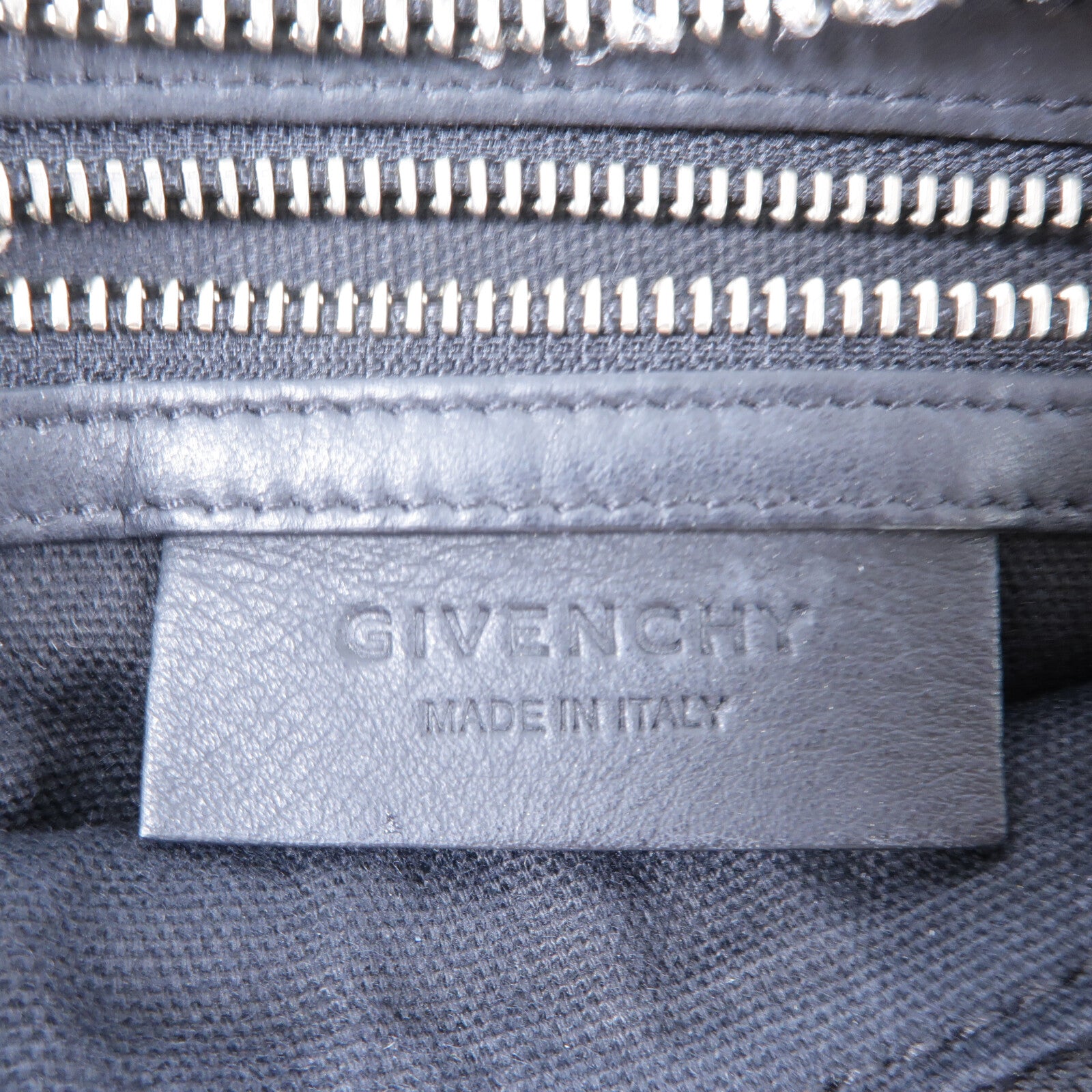 GIVENCHY 牛皮皮革Pandora肩背袋