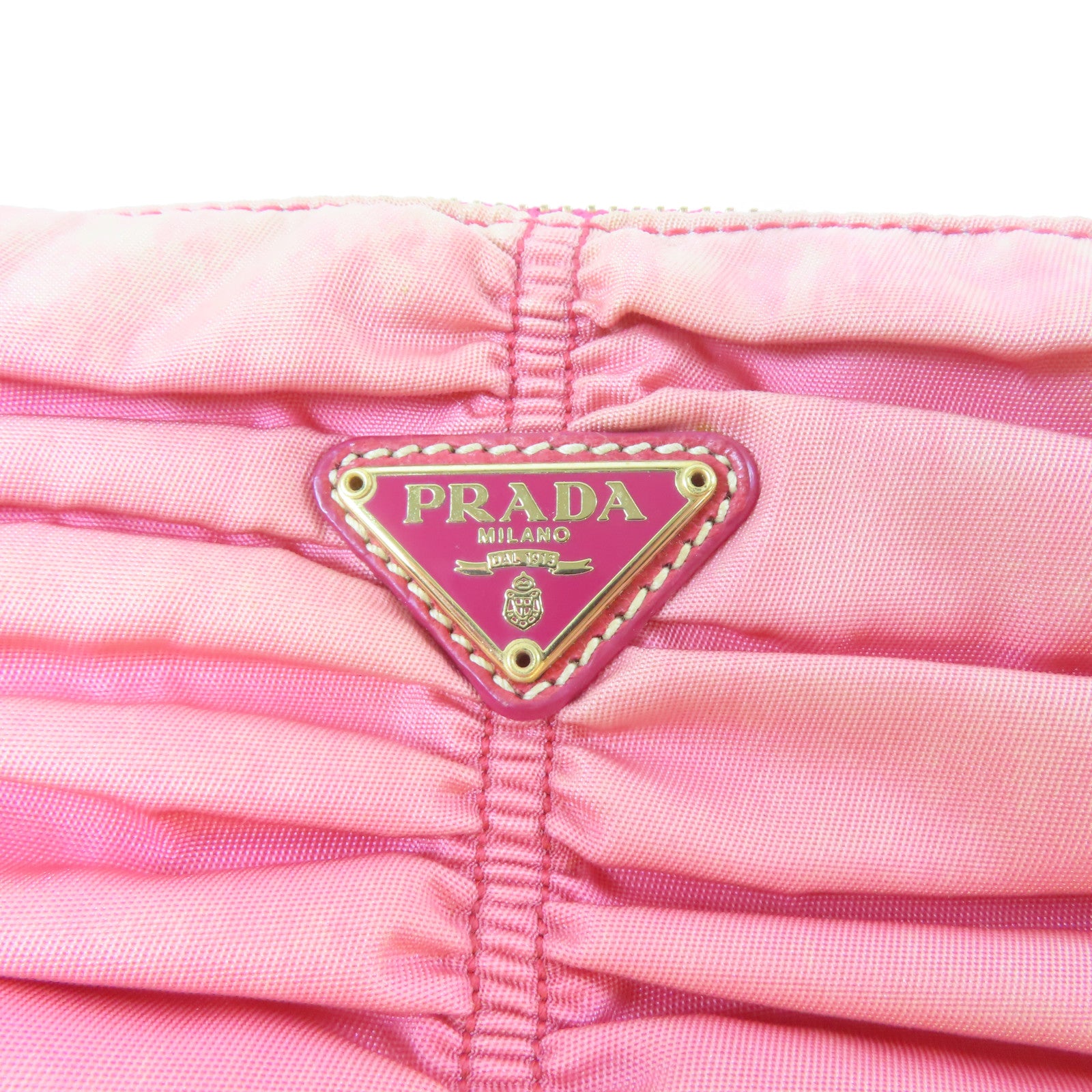 PRADA 尼龍Pouch金扣手拿包海棠色
