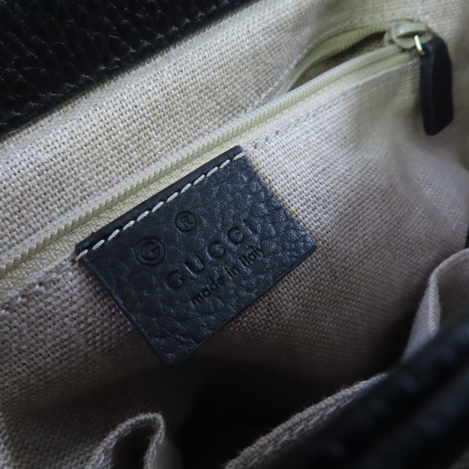 GUCCI 牛皮皮革Interlocking G Shoulder Bag金扣手挽肩背兩用袋黑色
