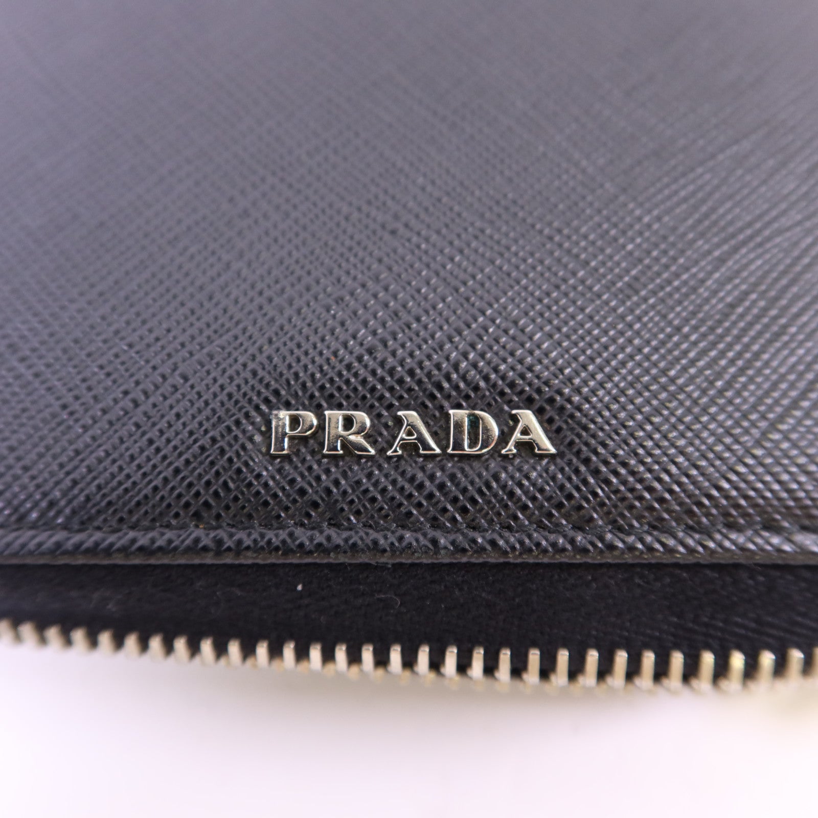 PRADA 【激減優惠】牛皮皮革Long Zip Wallet銀扣長錢包