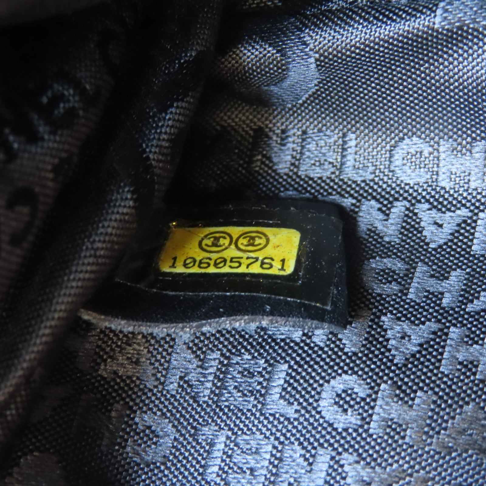 CHANEL 【激減優惠】菱格牛皮皮革Waist Bag銀扣腰包黑色