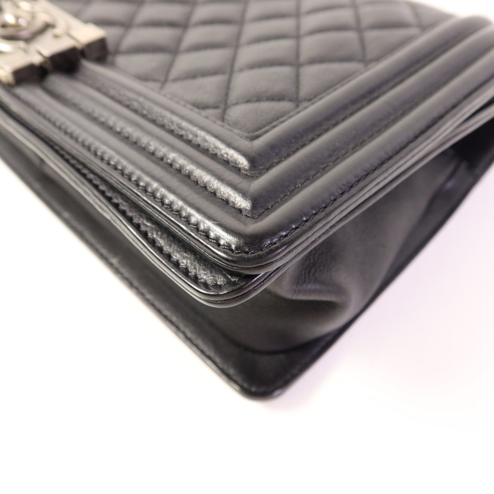 CHANEL 牛皮皮革Boy 25鏈帶肩背袋