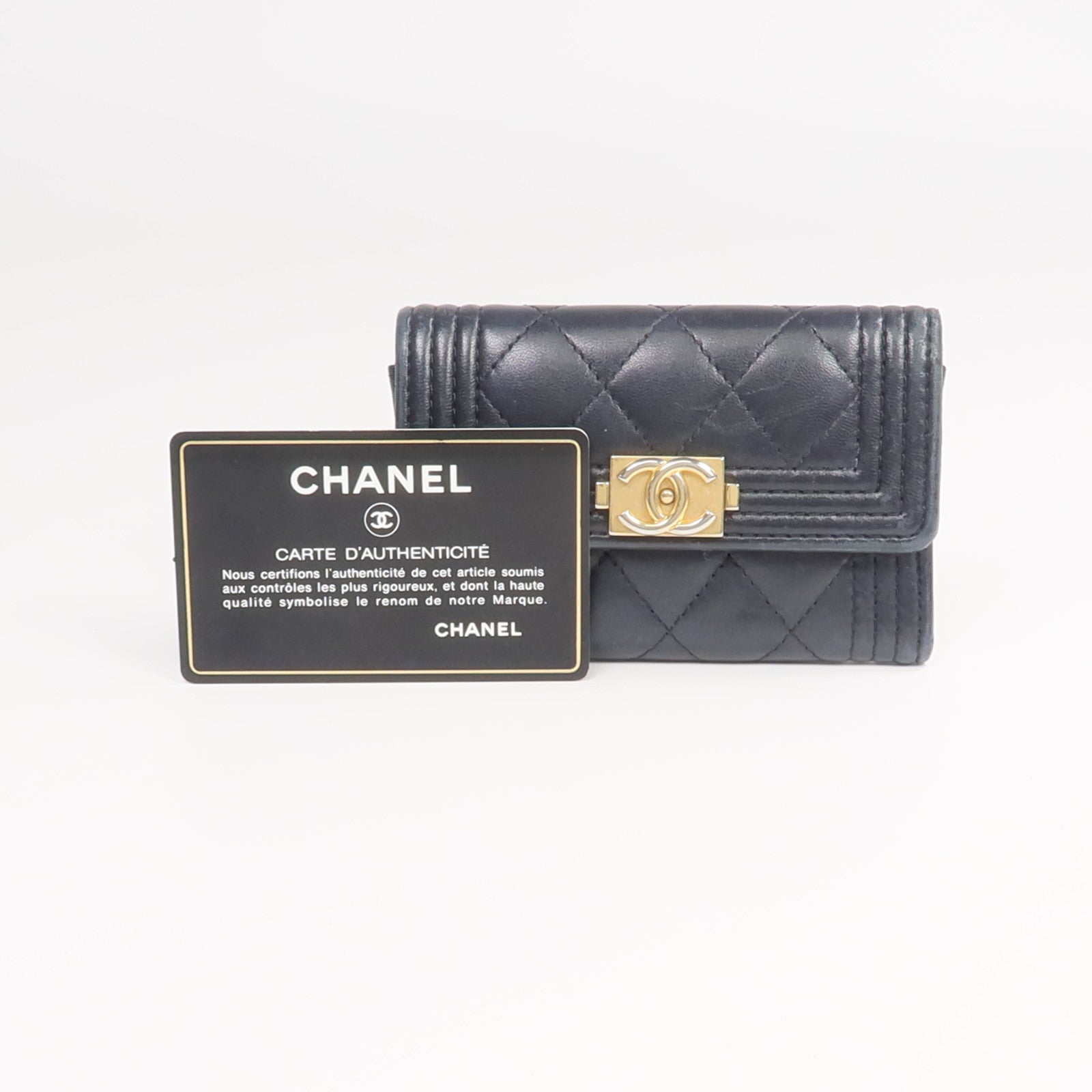 CHANEL 羊皮皮革Boy Wallet金扣零錢包